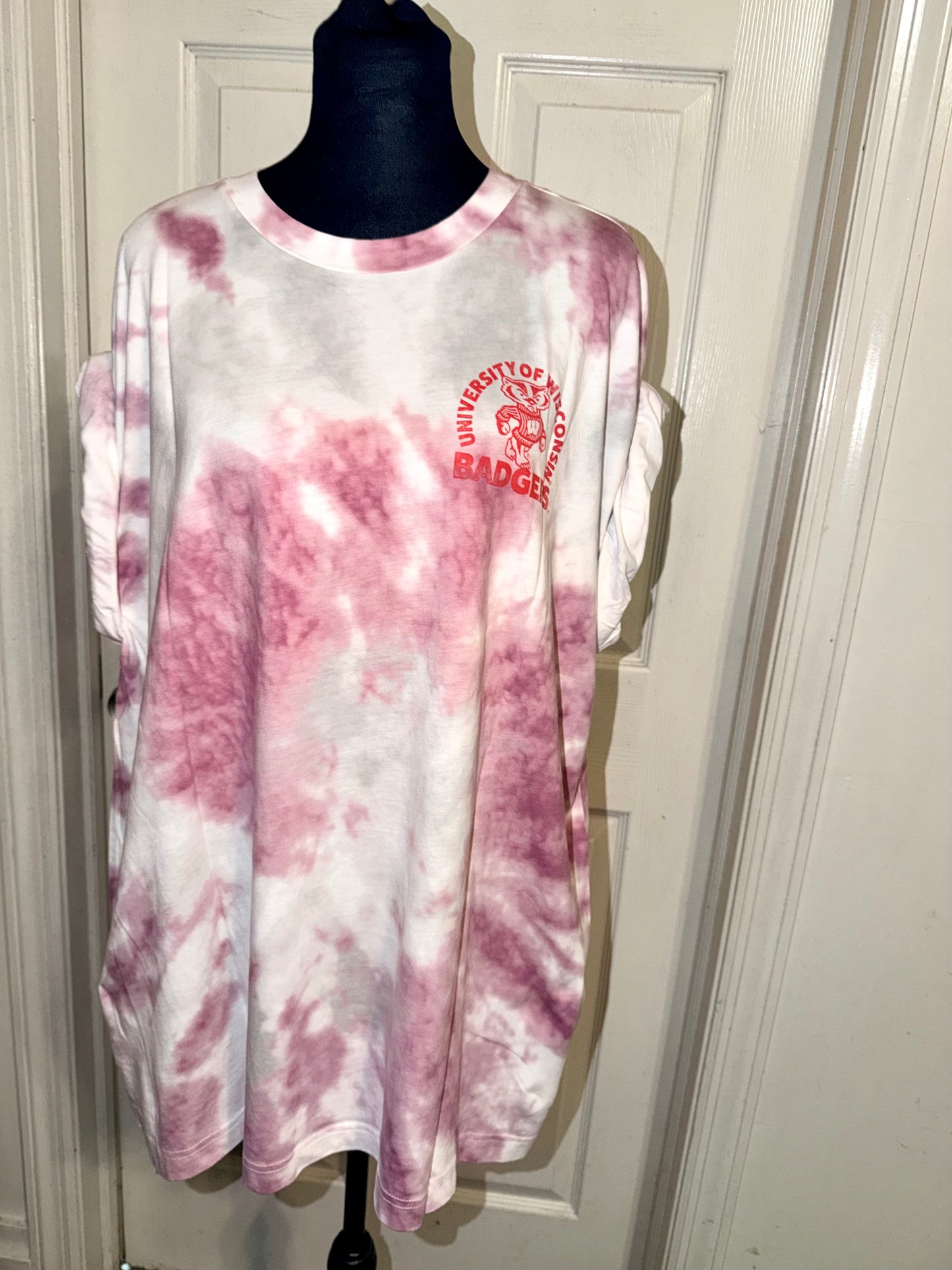 Wisconsin Badgers Oversized Double Sided Tee