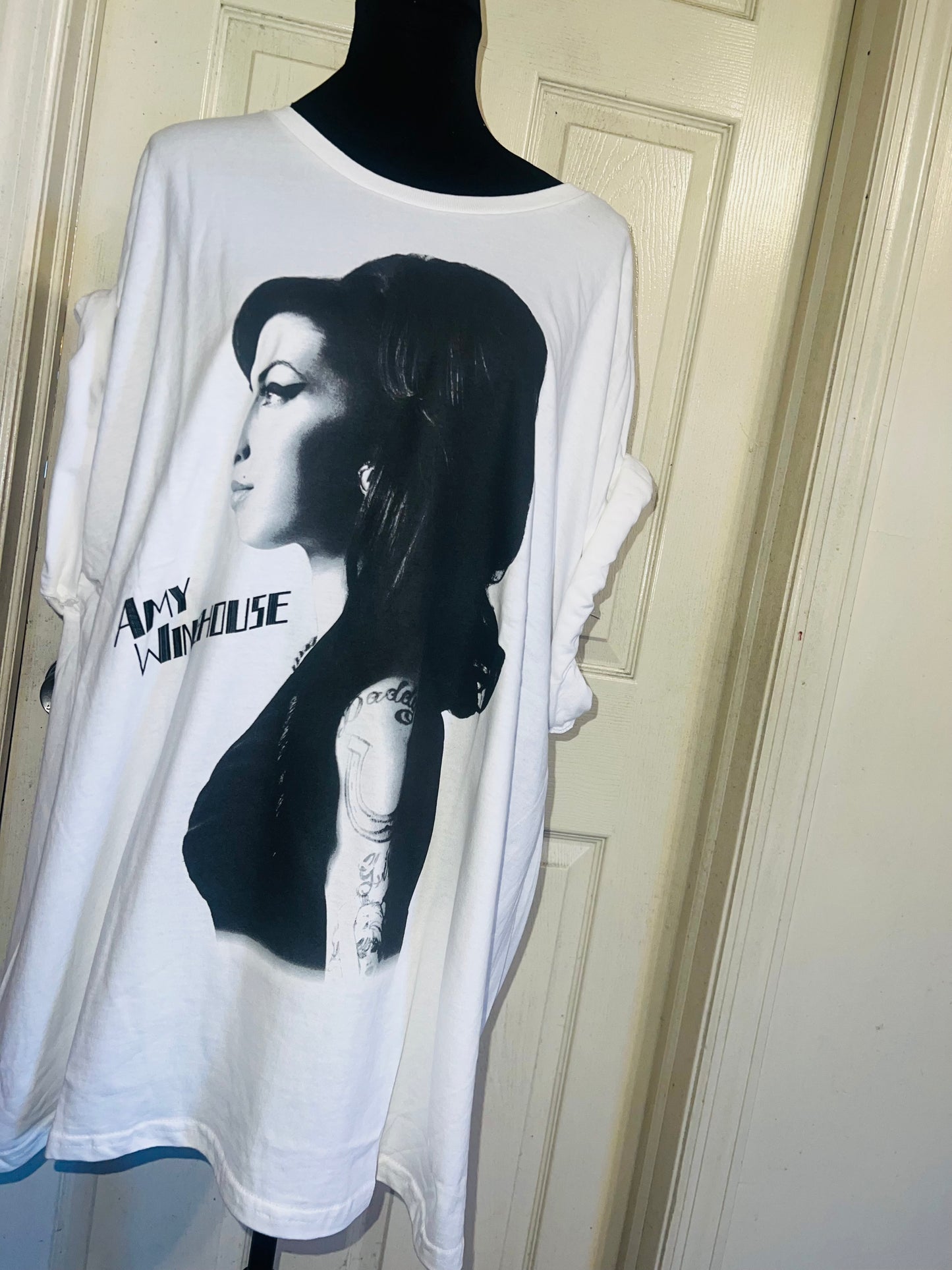 Amy Winehouse Oversized Distressed Tee