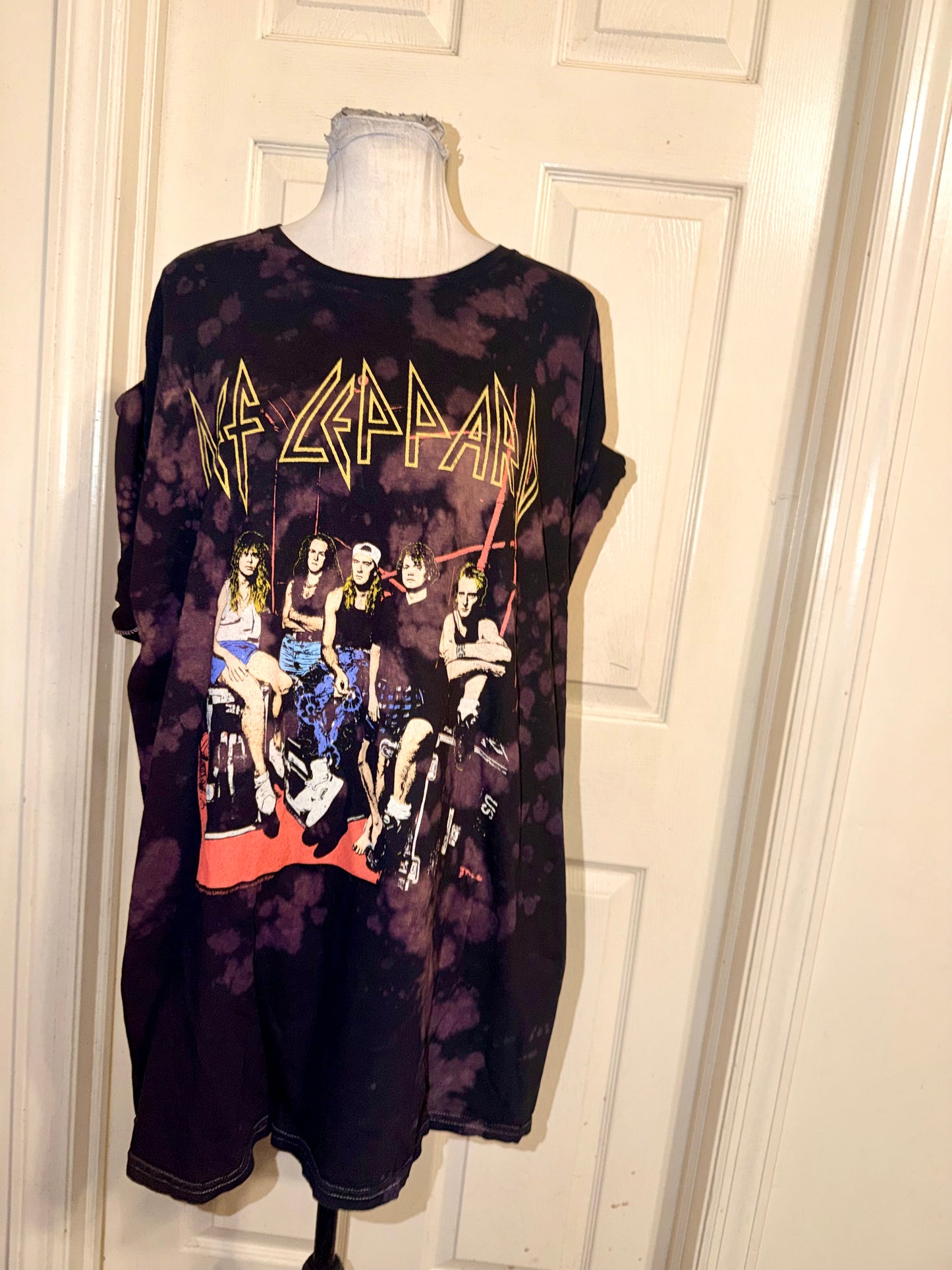 Def Leppard Oversized Tee