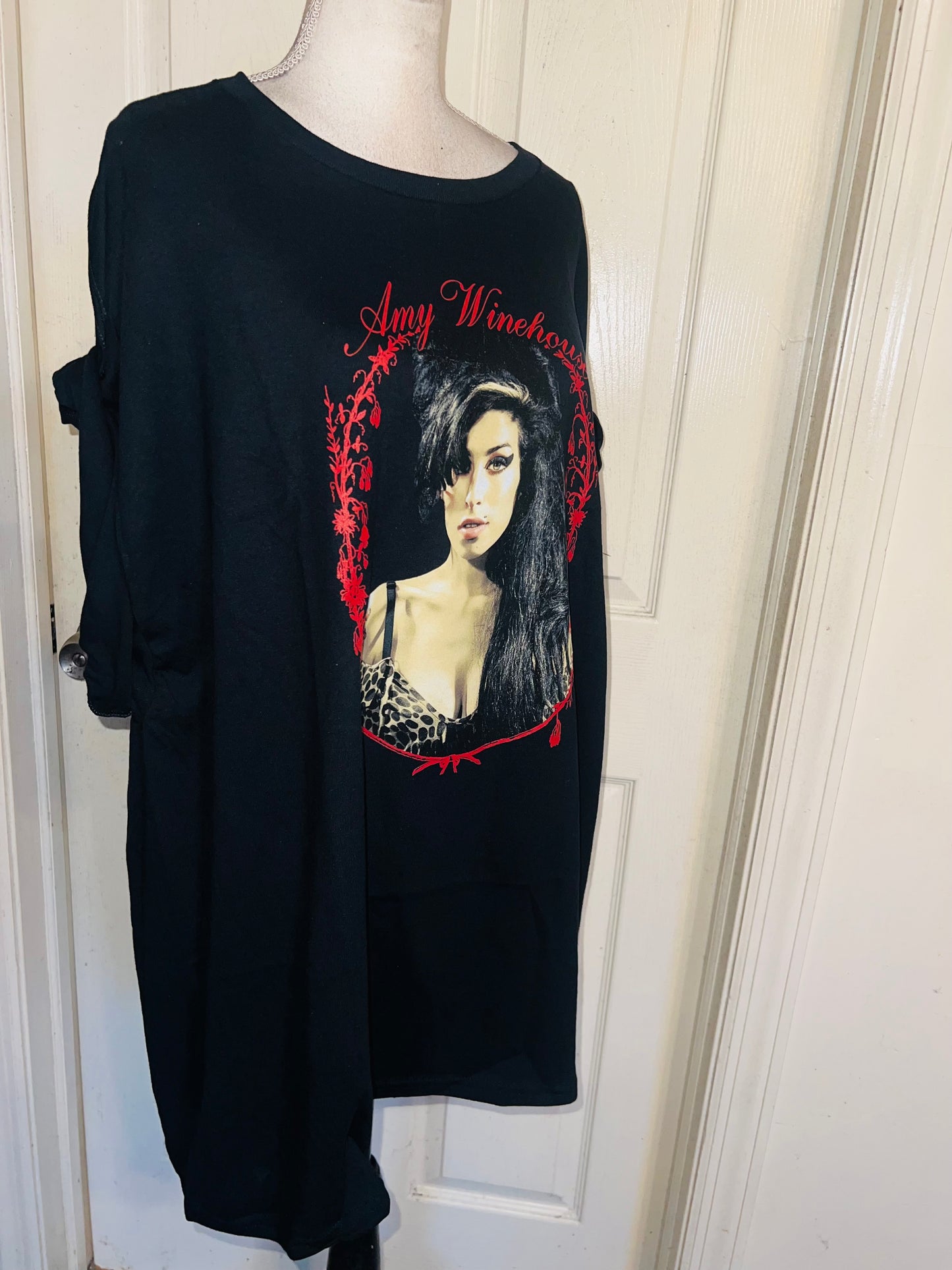 Amy Winehouse Oversized Distressed Tee