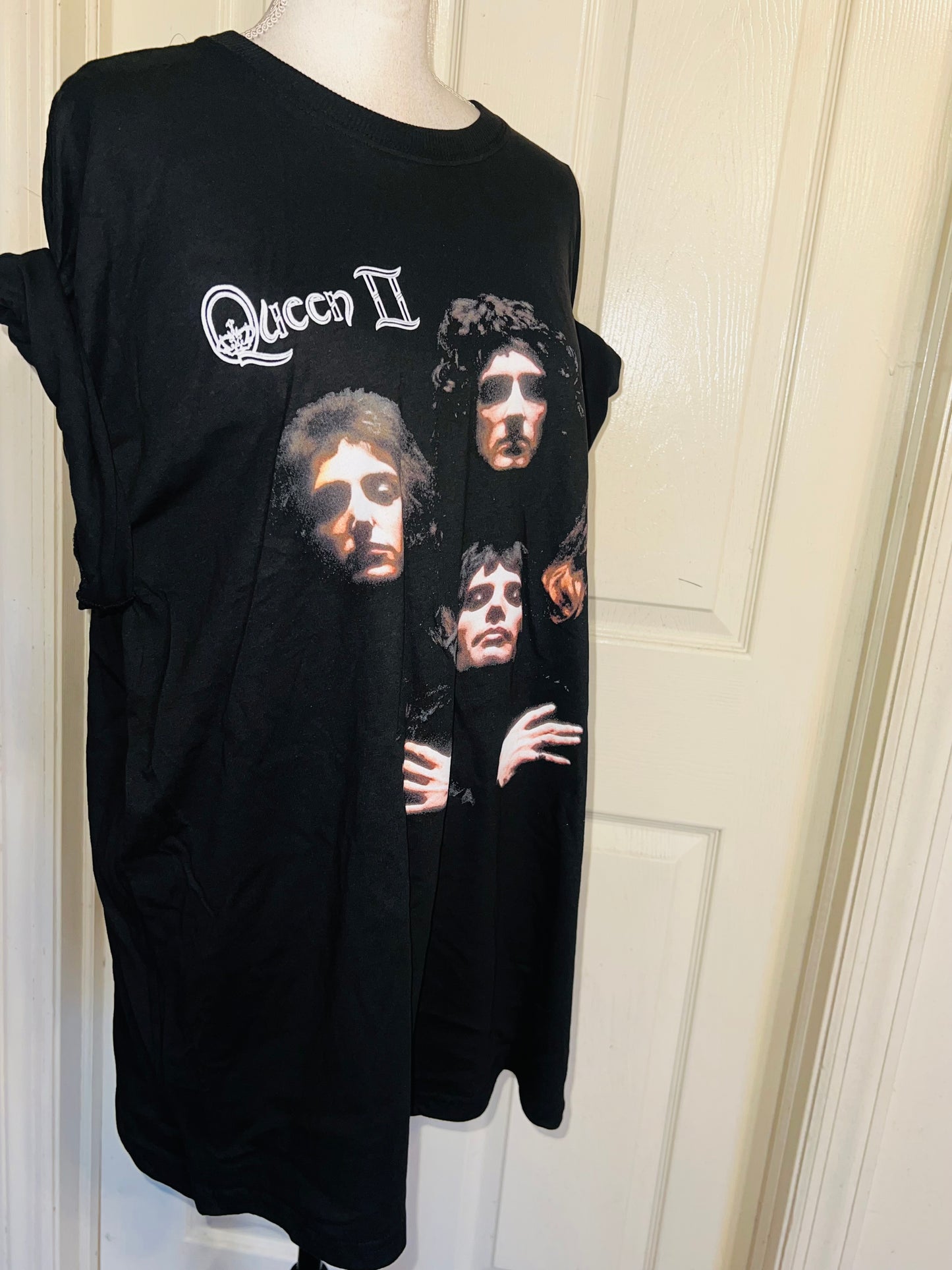 Queen Oversized Distressed Tee