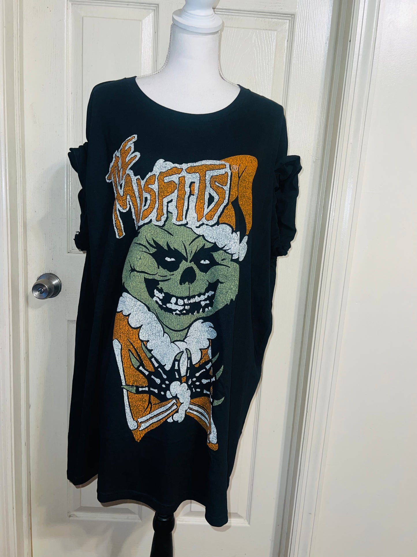The Misfits Holiday Oversized Distressed Tee