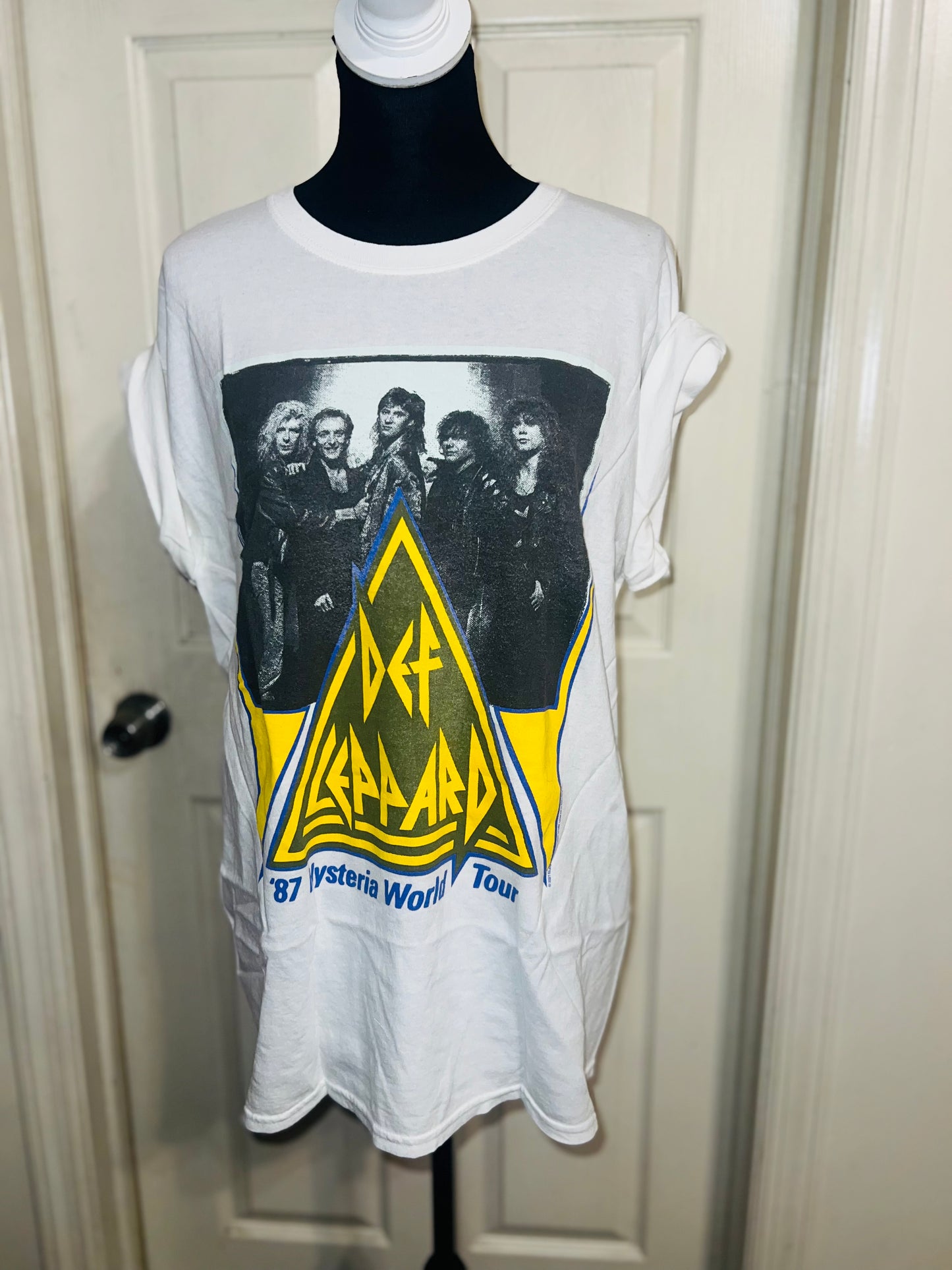 Def Leppard Oversized Distressed Tee