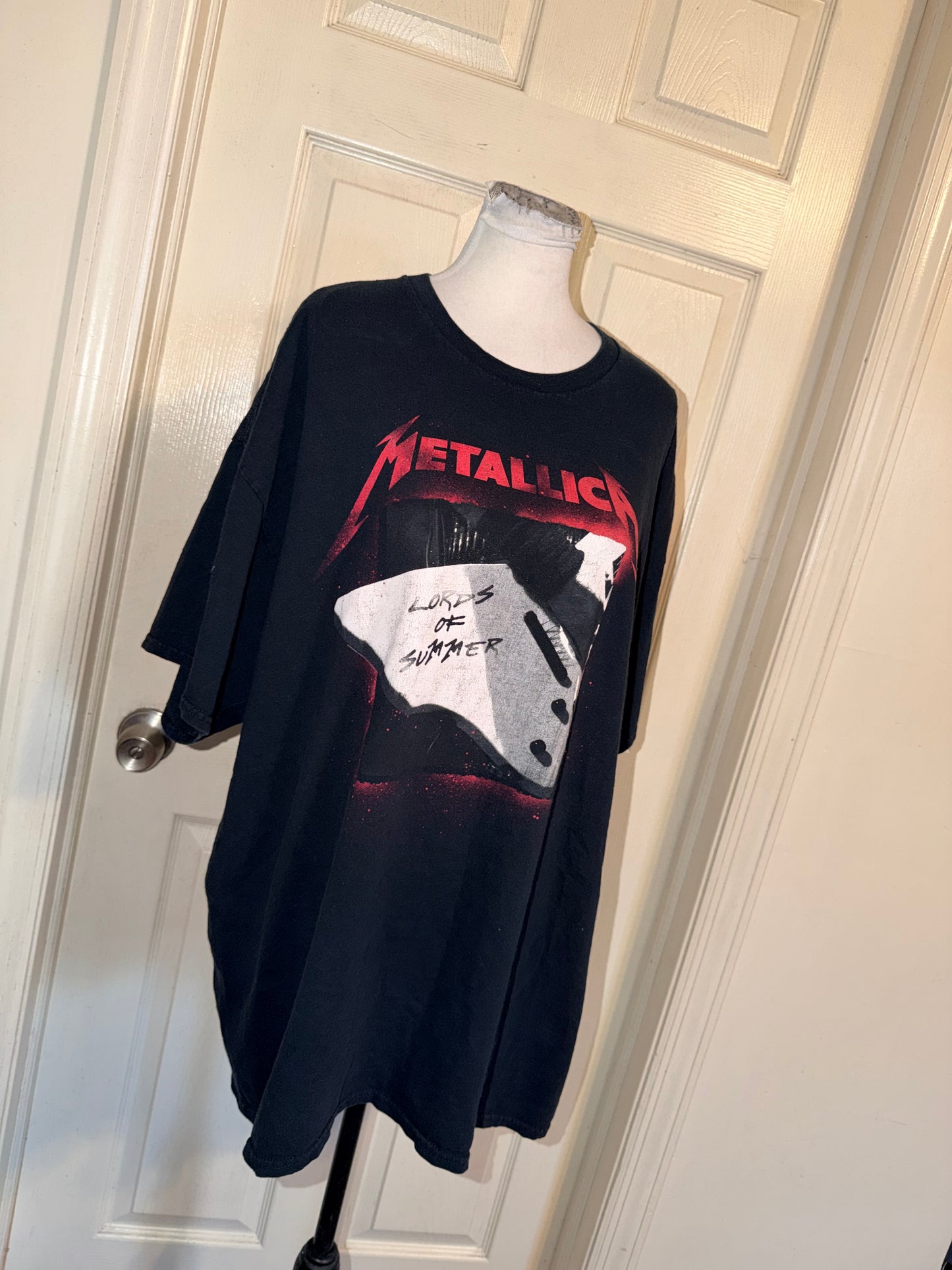Metallica Oversized Distressed Tee