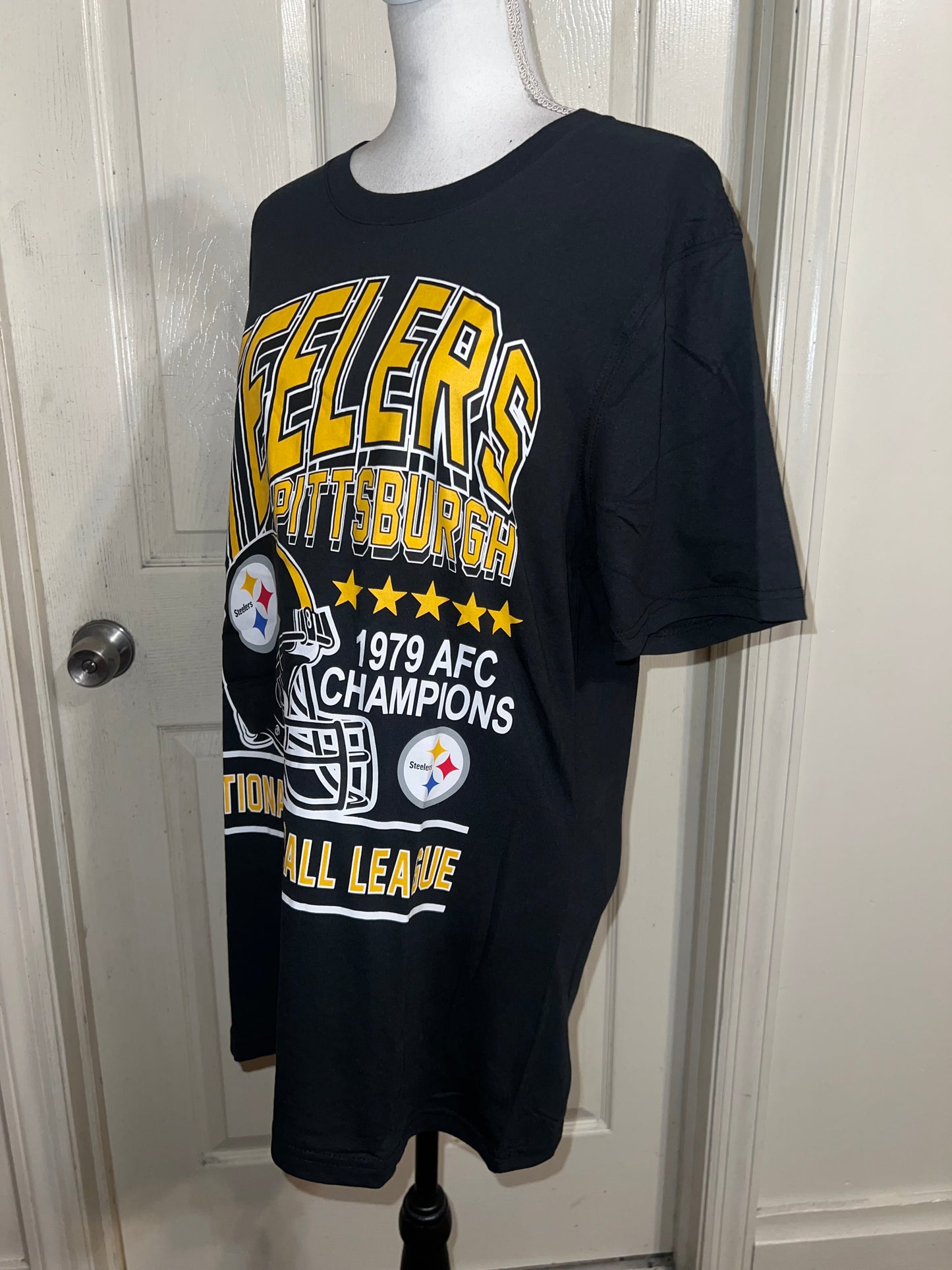 Pittsburgh Steelers Oversized Distressed Tee