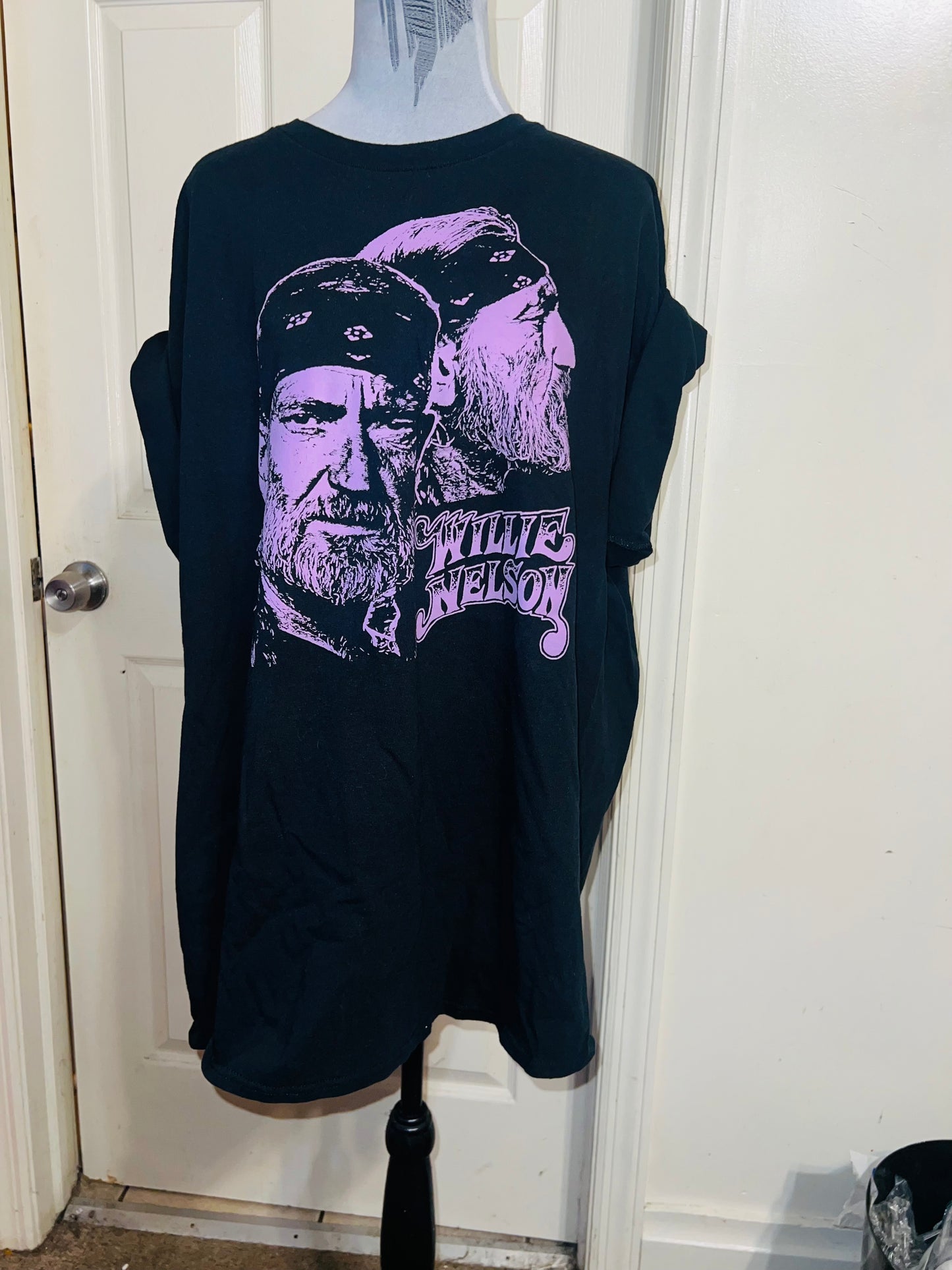 Willie Nelson Oversized Distressed Tee