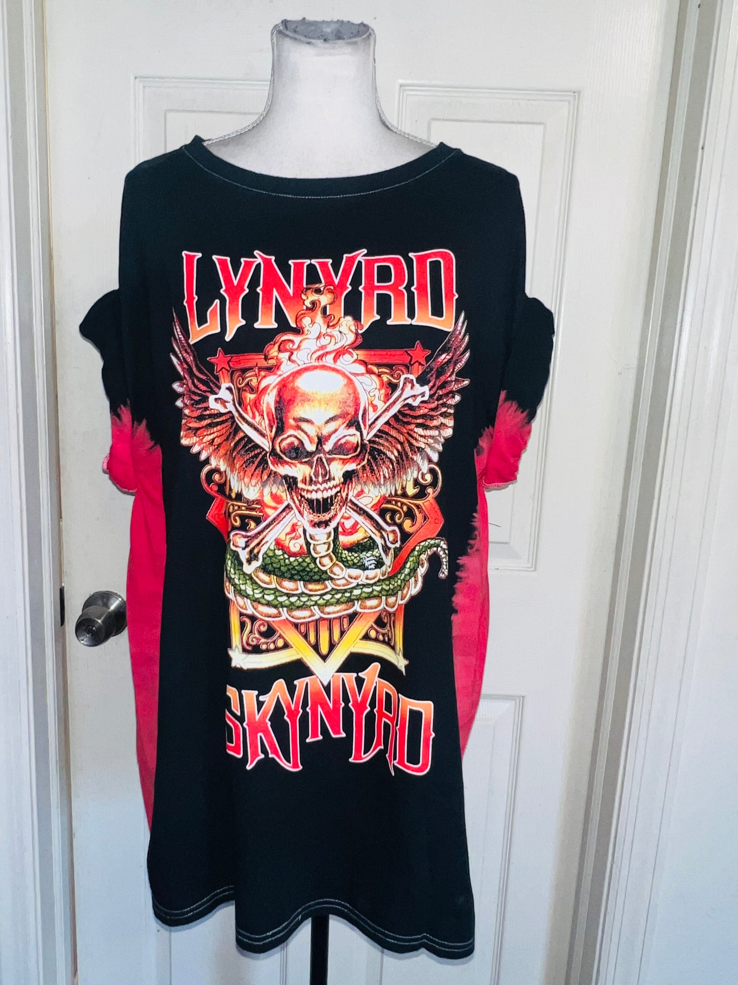 Lynyrd Skynyrd Oversized Distressed Tee