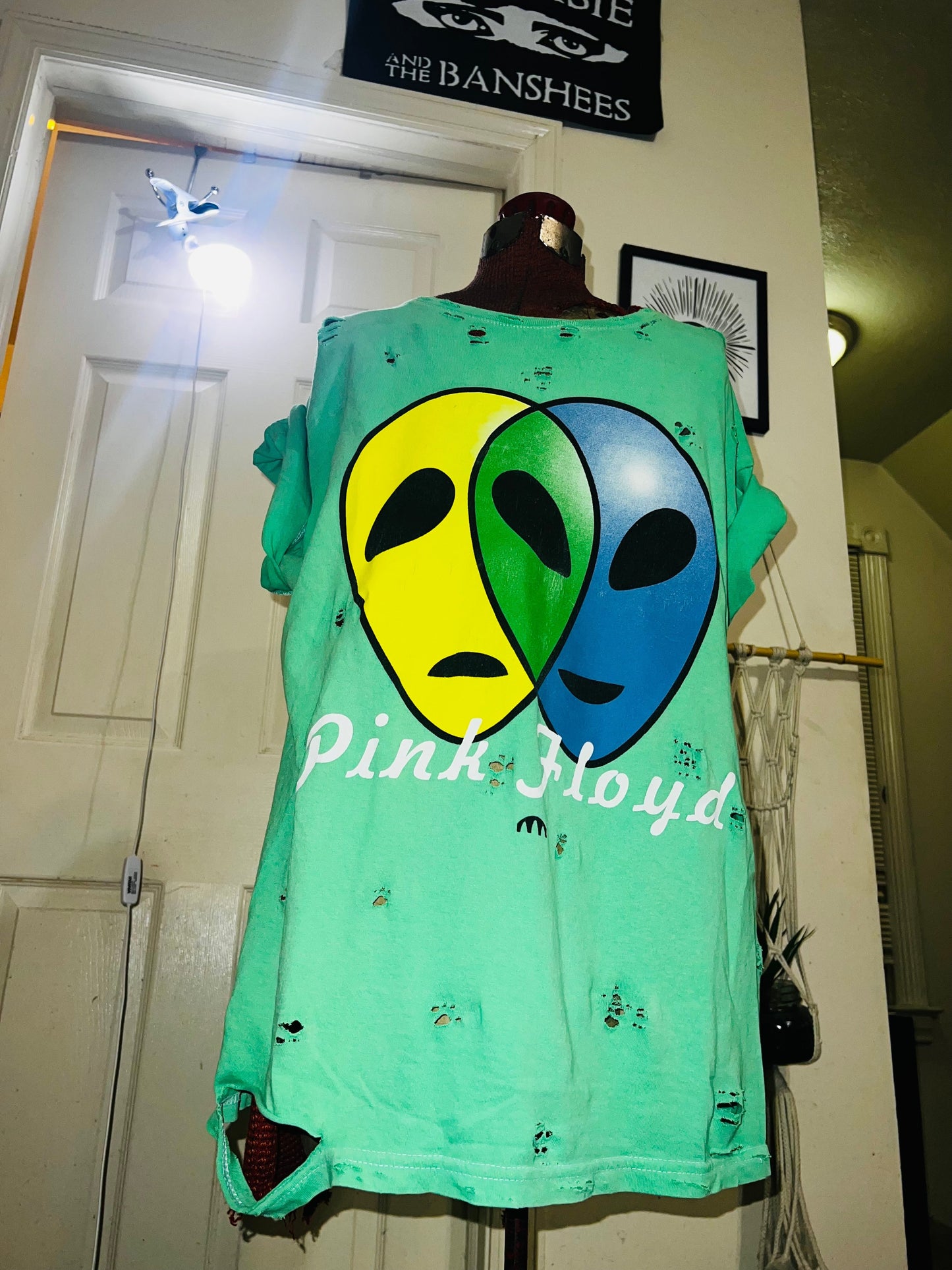 Pink Floyd Alien Oversized Tee