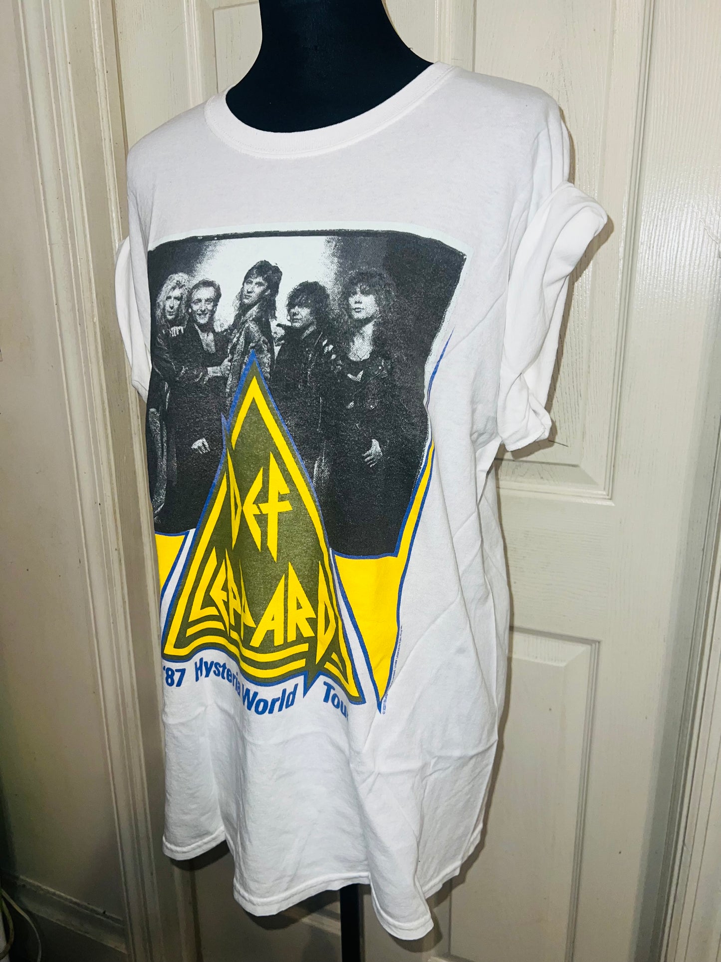 Def Leppard Oversized Distressed Tee