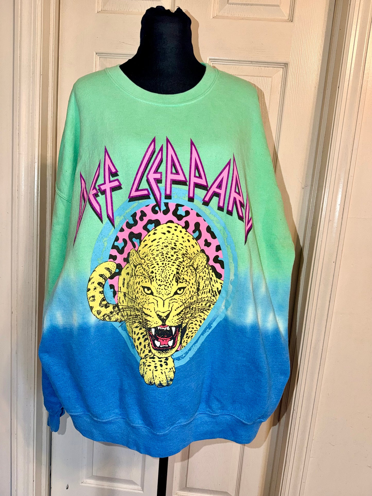Def Leppard Oversized Sweatshirt