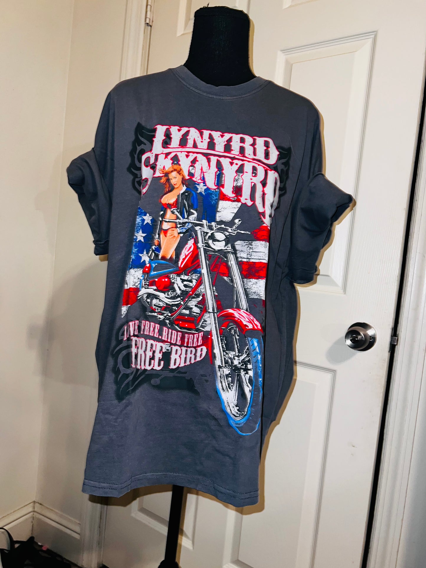 Lynyrd Skynyrd Free Bird Oversized Distressed Tee