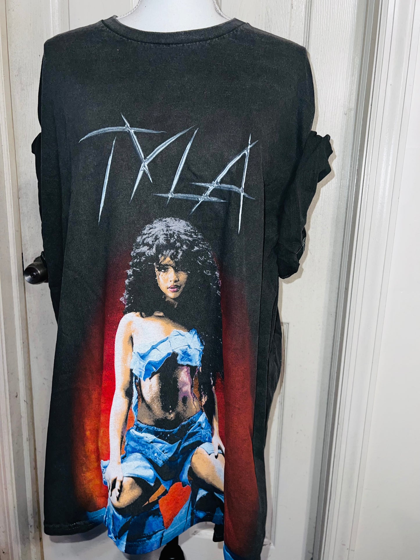 Tyla Oversized Disyressed Tee