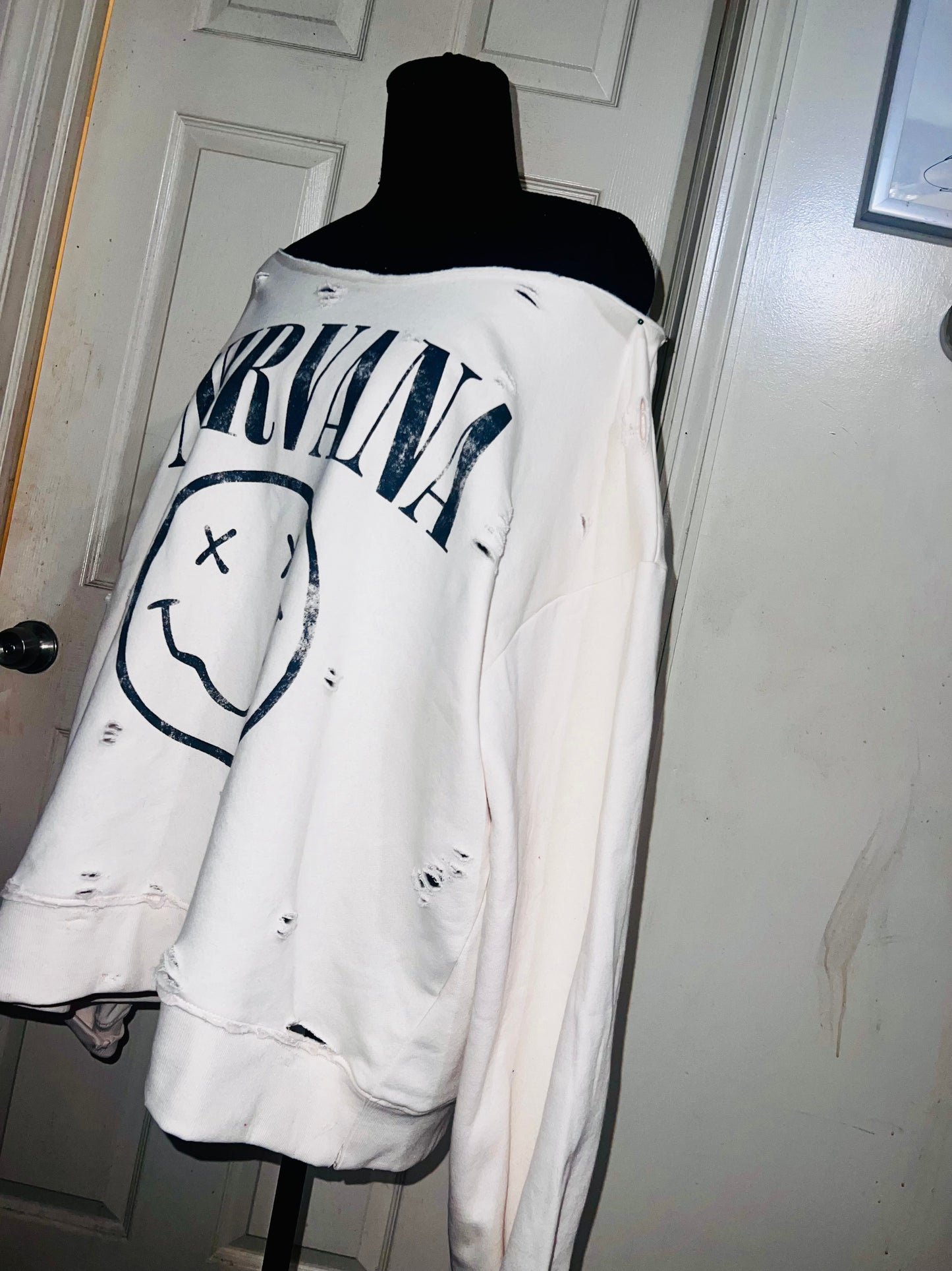 Nirvana Oversized Cream Sweatshirt