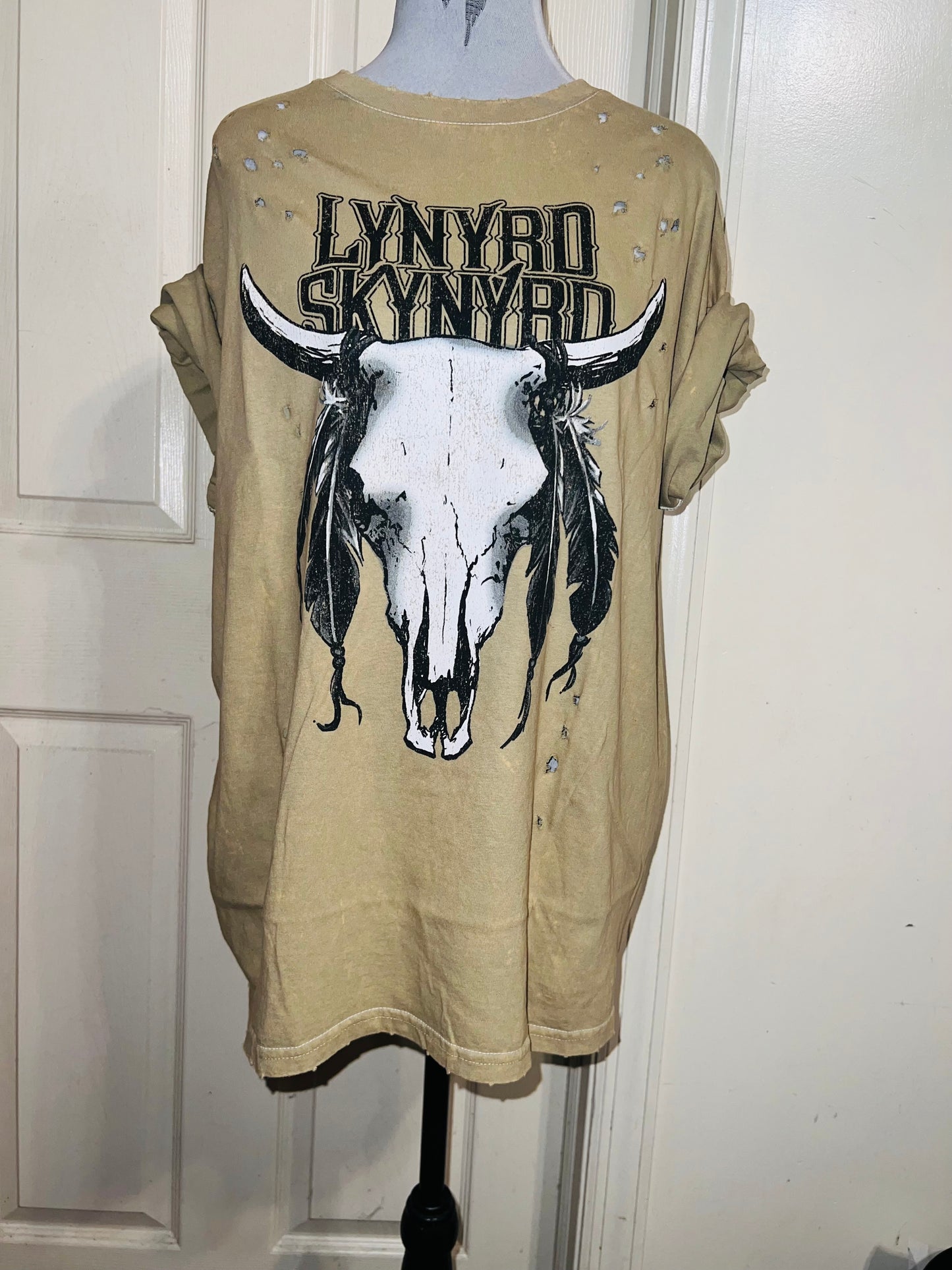 Lynyrd Skynyrd Oversized Distressed Tee