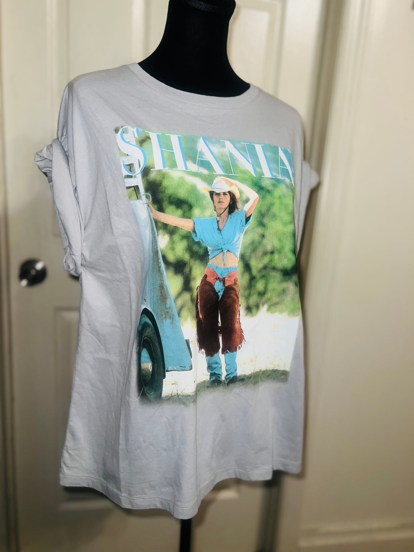 Shania Twain Oversized Distressed Tee