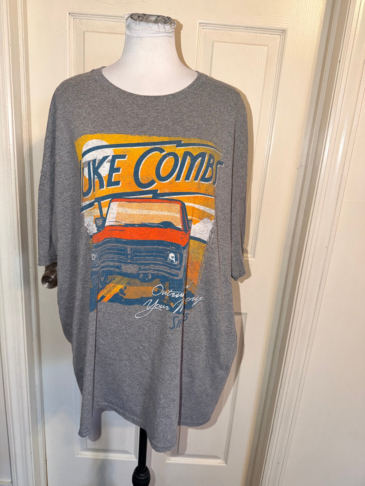 Luke Combs Oversized Distressed Tee