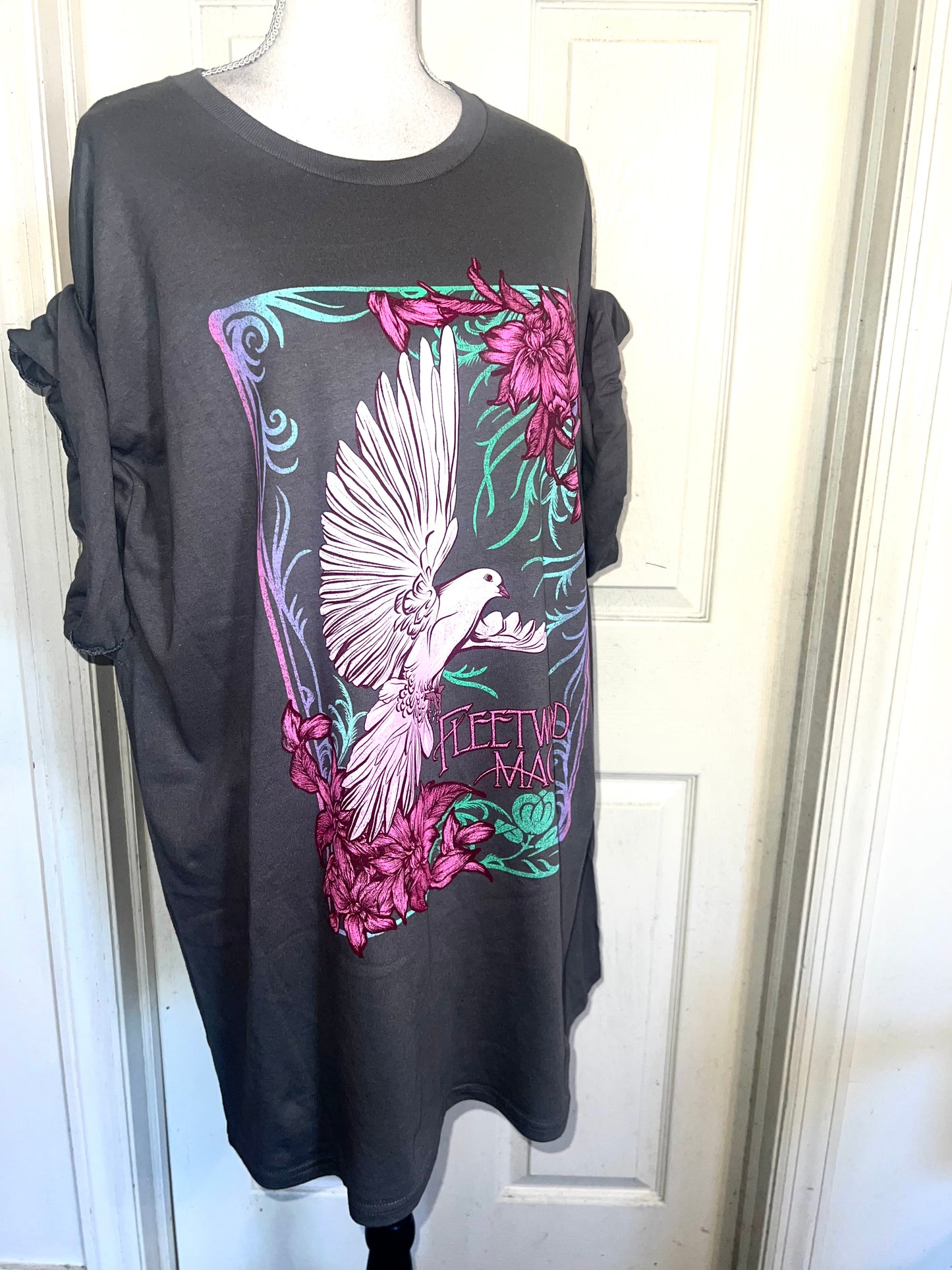 Fleetwood Mac Oversized Distressed Tee