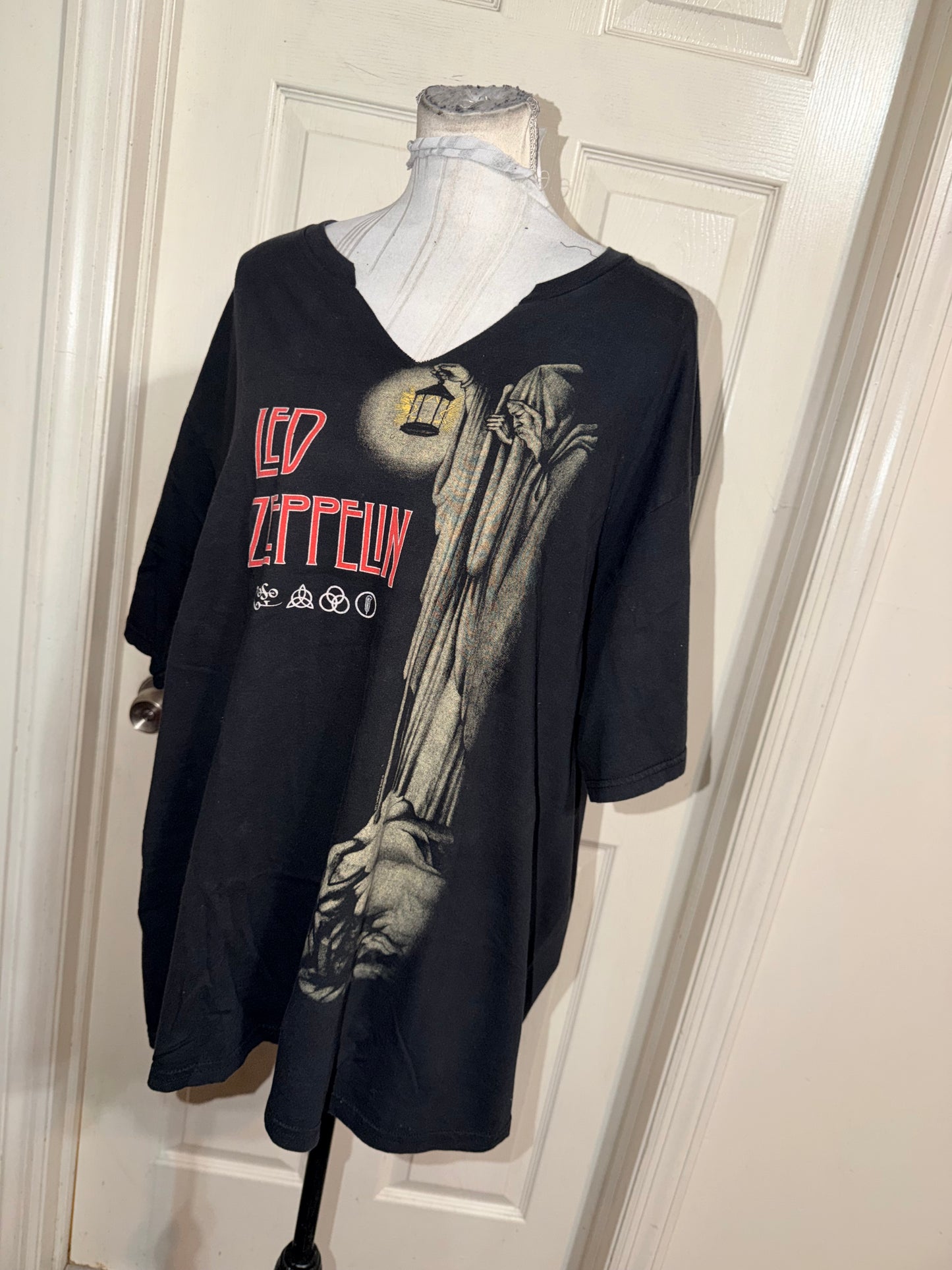 Led Zeppelin Oversized Distressed Tee
