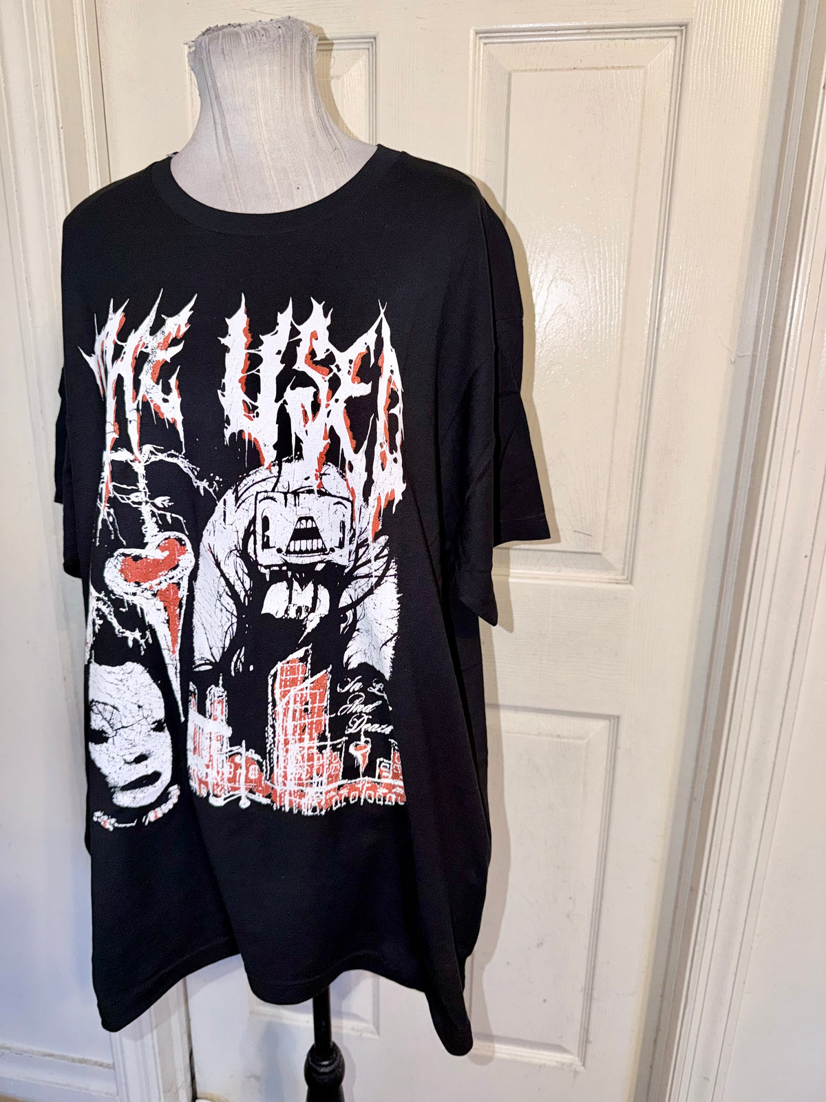 The Used Oversized Tee