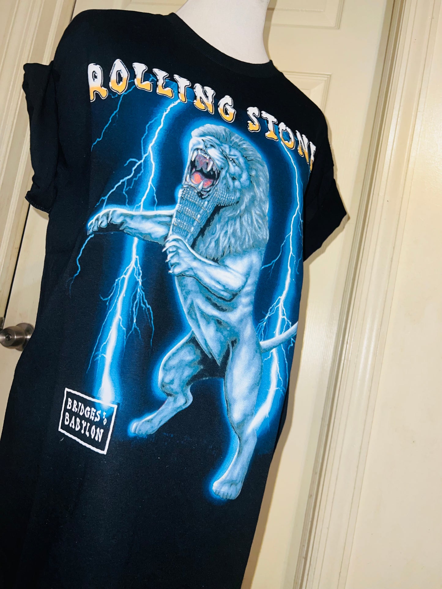 The Rolling Stones Bridges to Babylon Oversized Distressed Tee