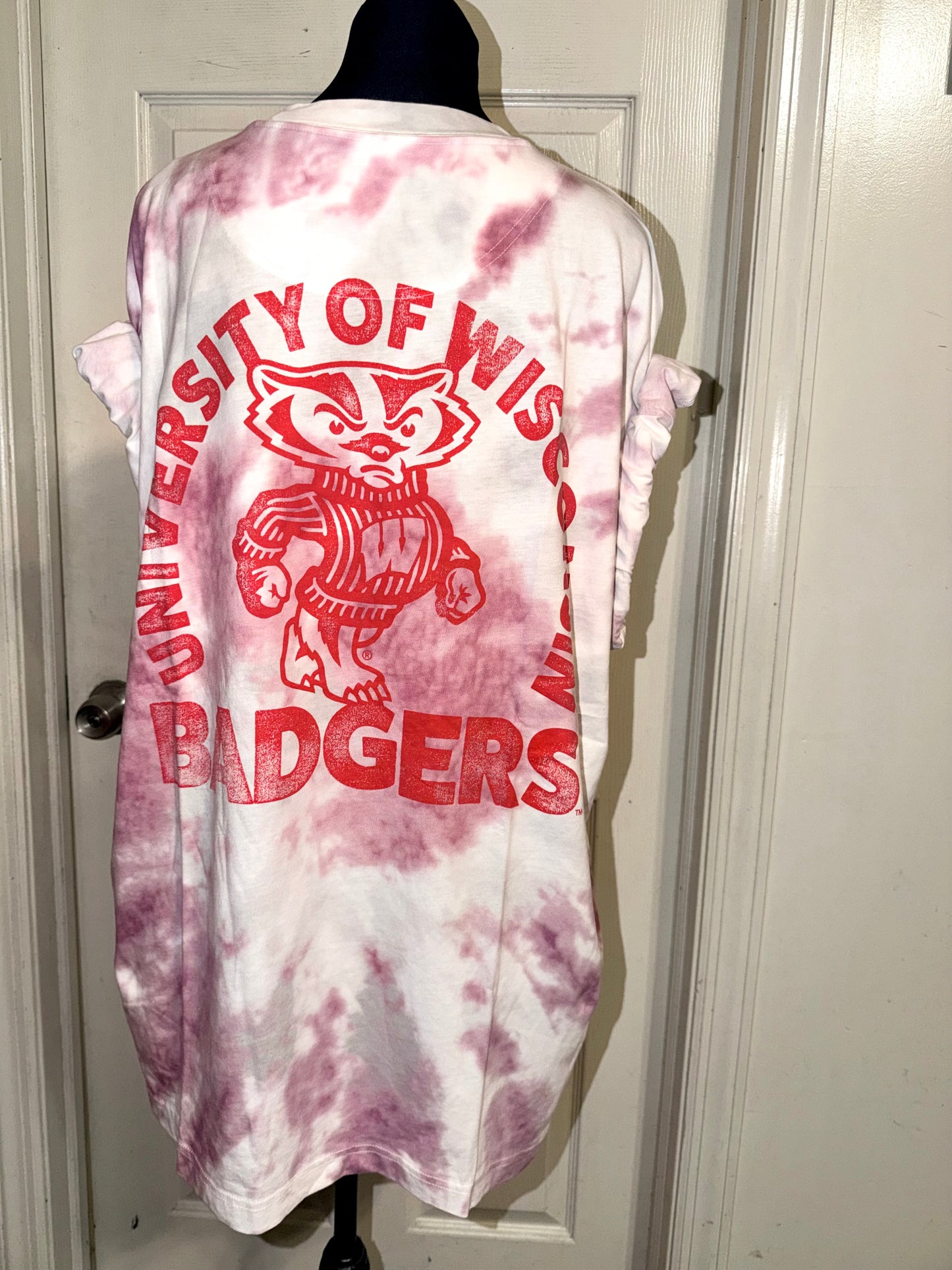Wisconsin Badgers Oversized Double Sided Tee