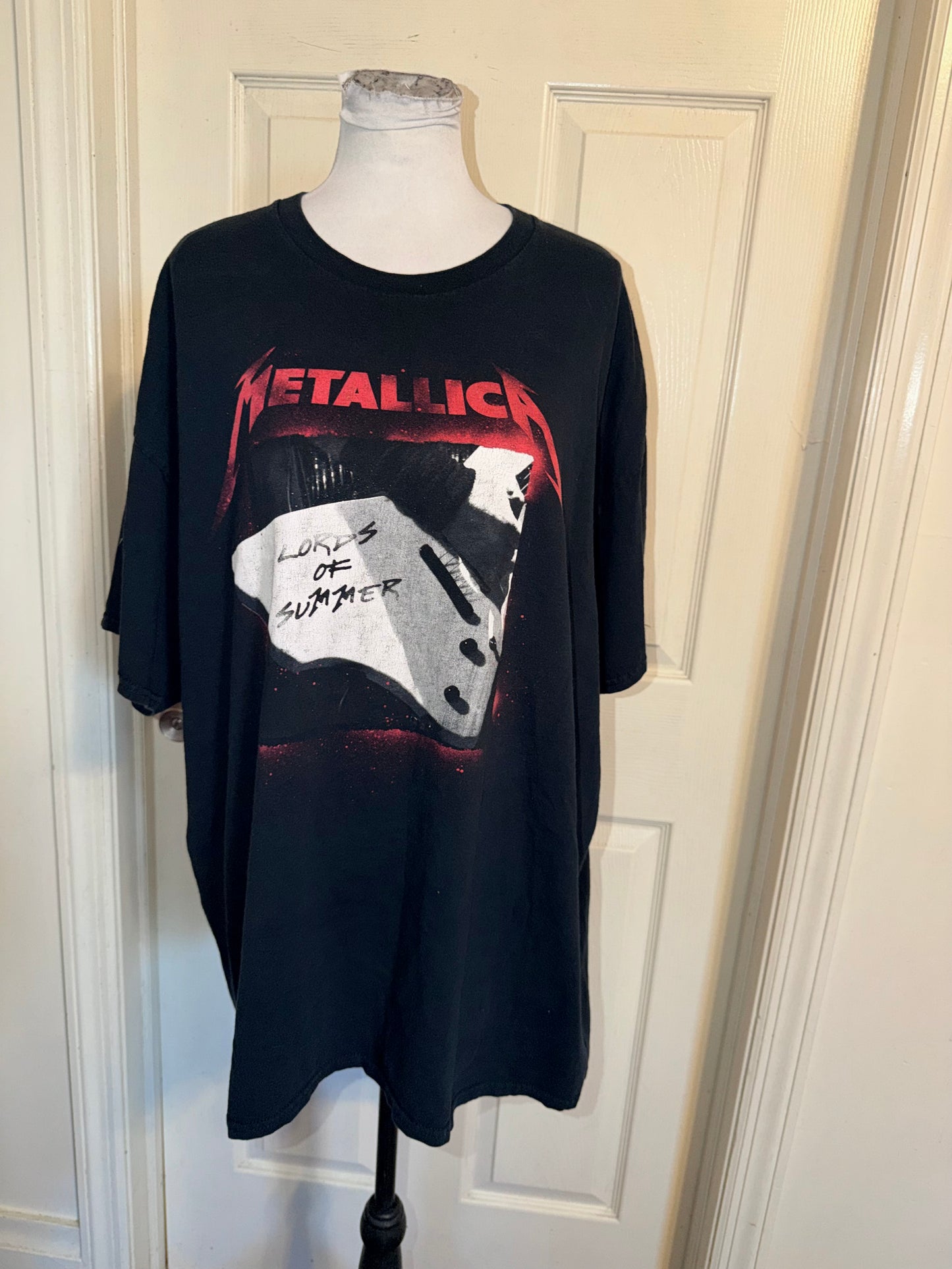 Metallica Oversized Distressed Tee