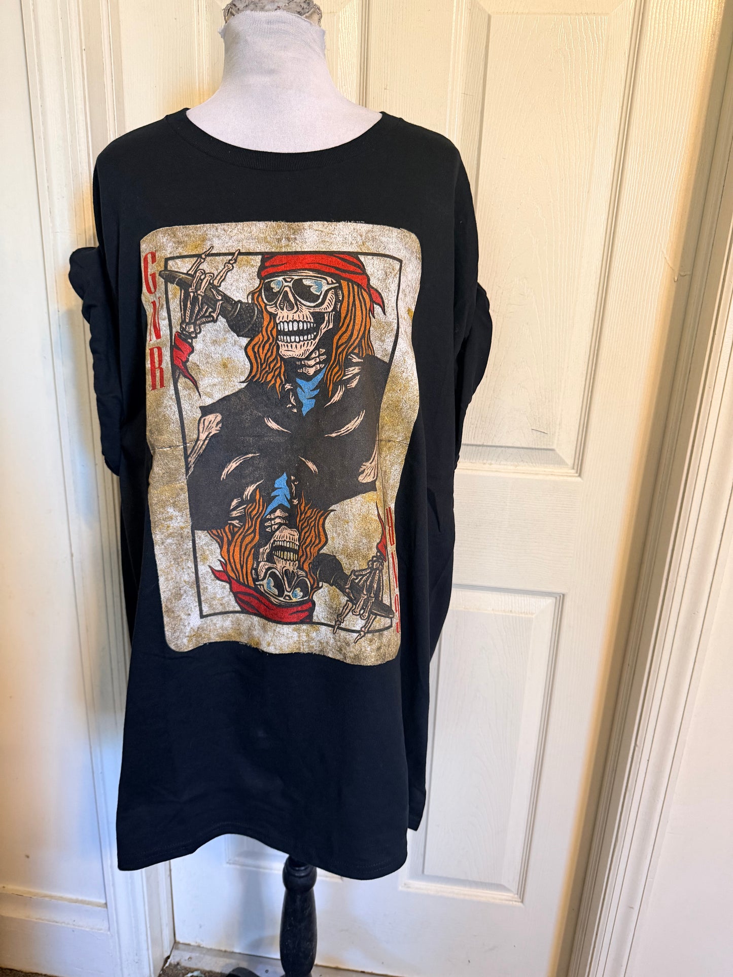 Guns N’ Roses Oversized Distressed Tee