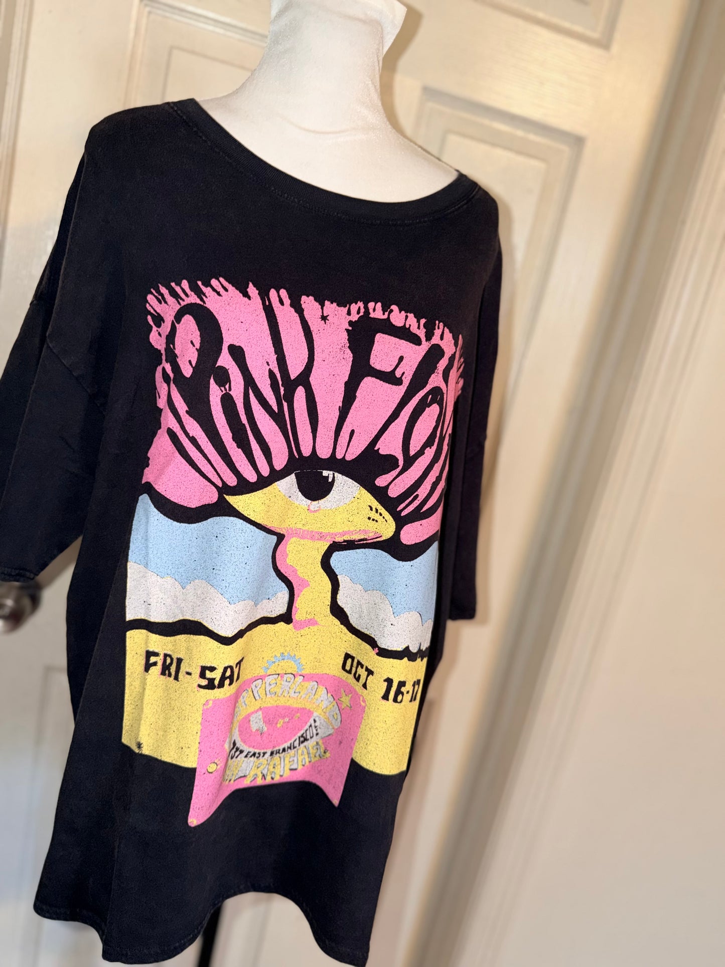 Pink Floyd Oversized Distressed Tee