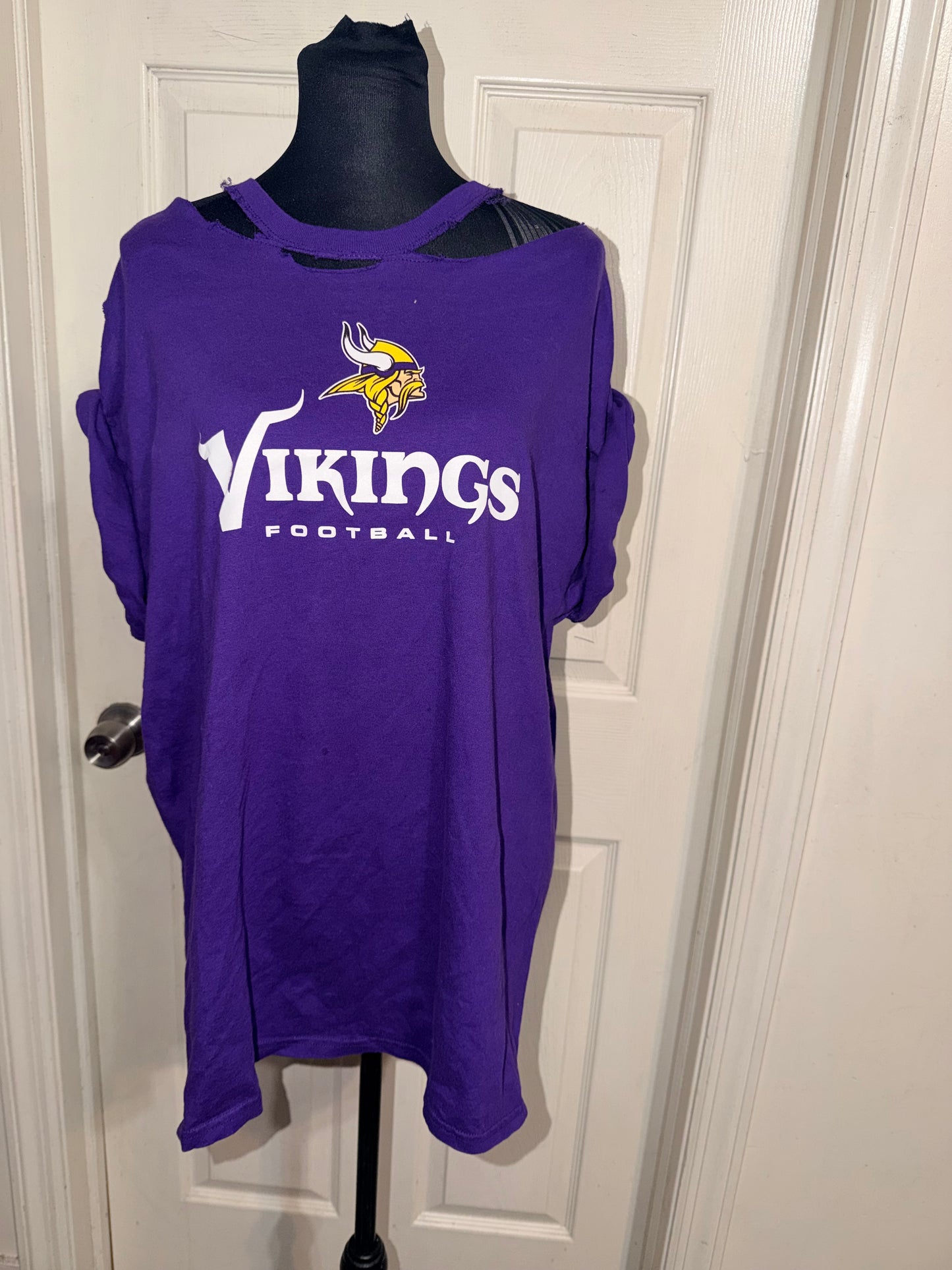 Minnesota Vikings Oversized Distressed Tee