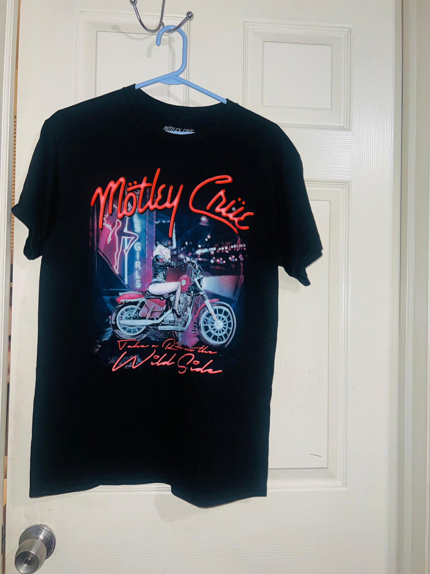 Motley Crue Oversized Distressed Tee