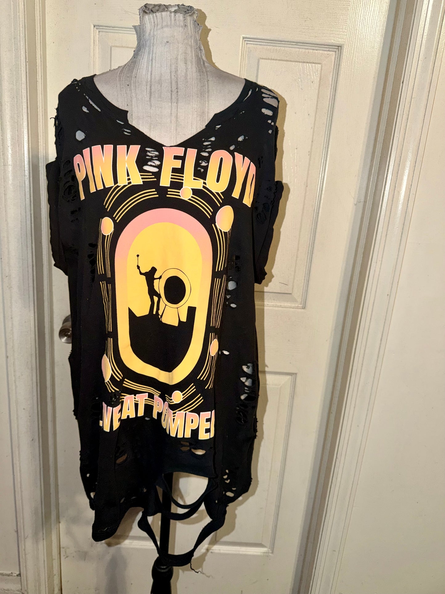 Pink Floyd Oversized Distressed Tee (as is)