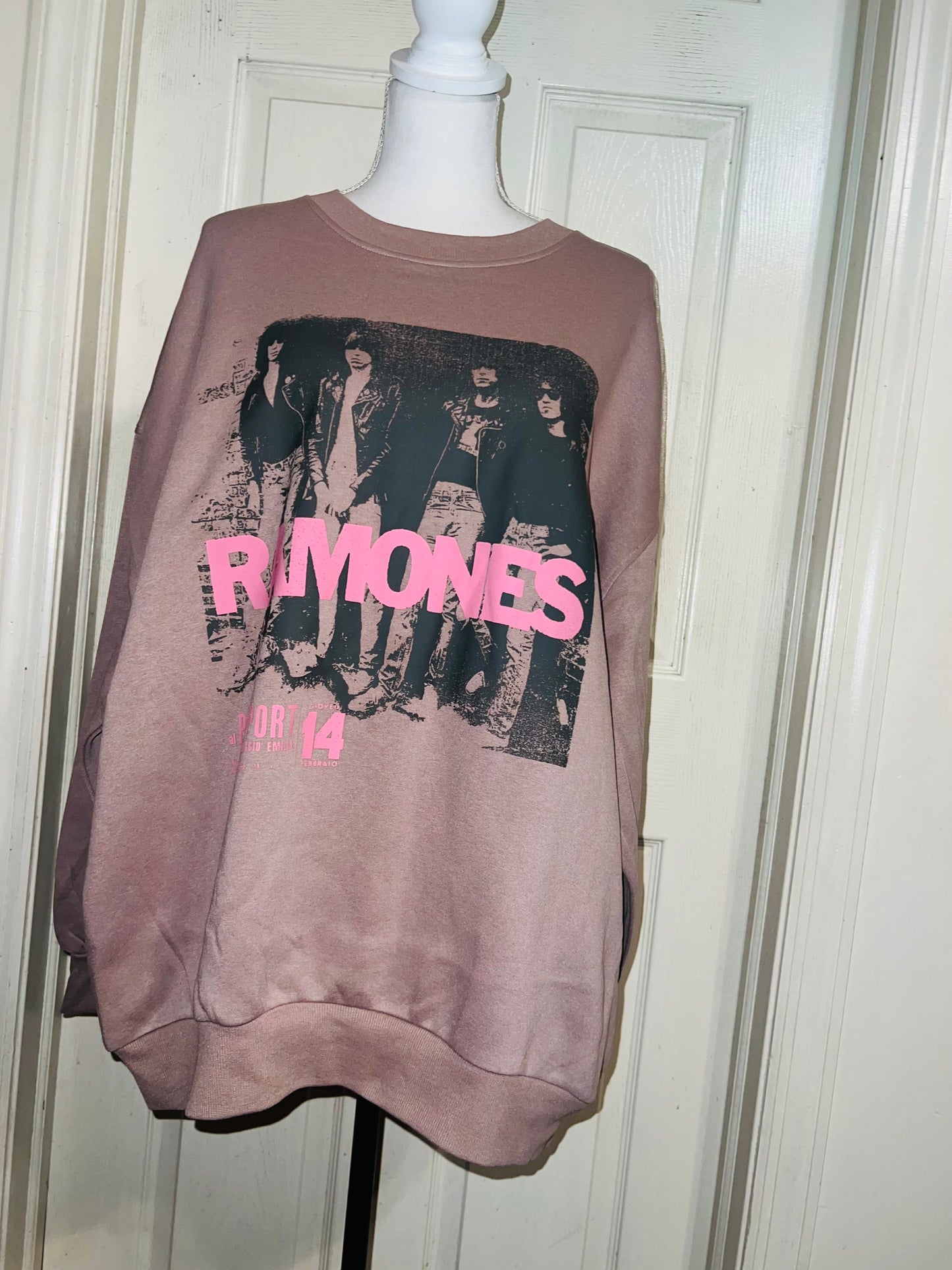 Ramones Oversized Distressed Tee