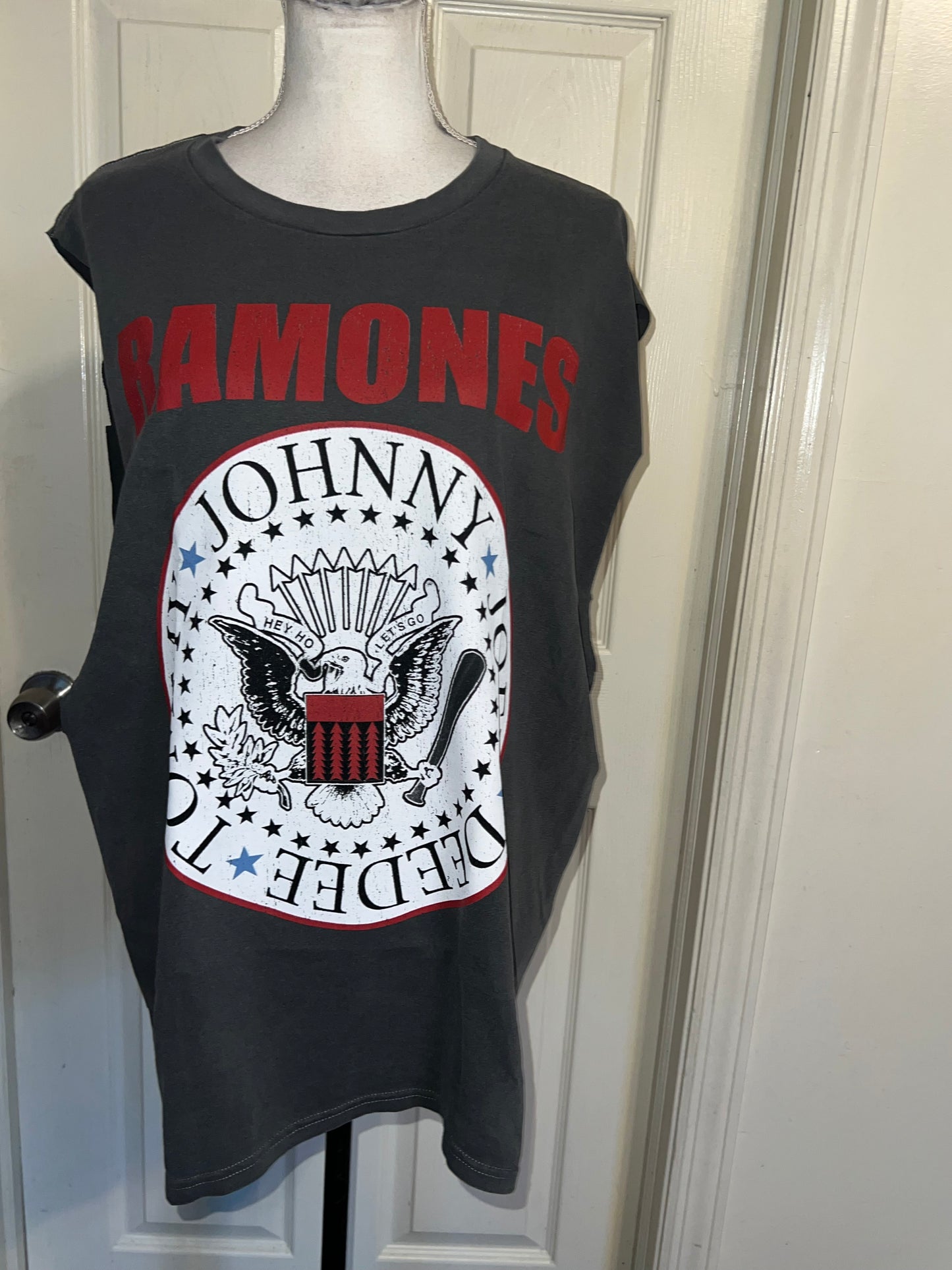 Ramones Oversized Double Oversized Distressed Tann