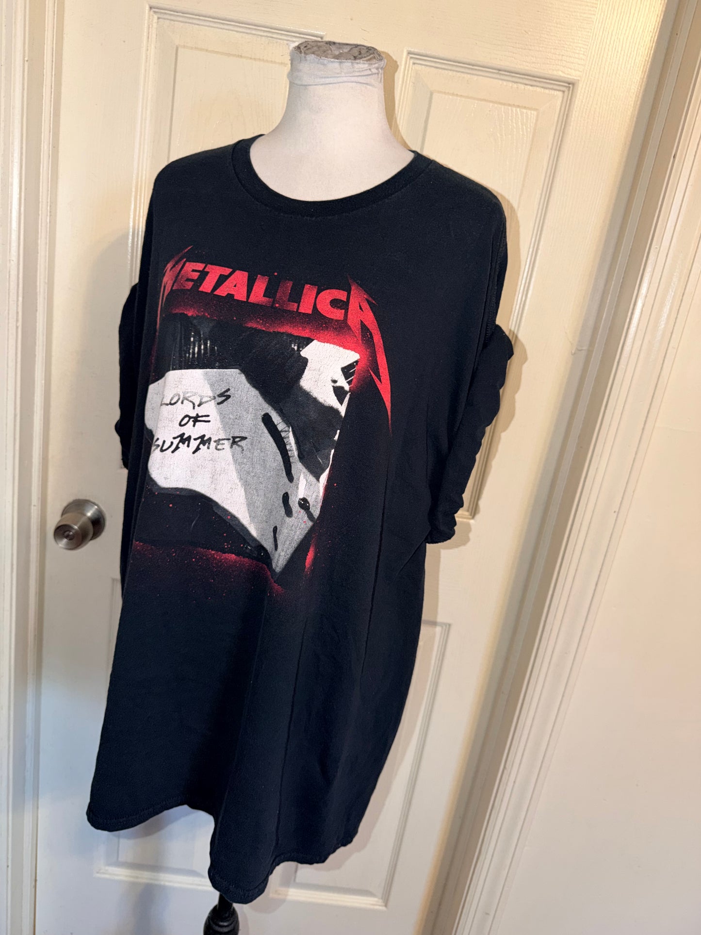 Metallica Oversized Distressed Tee