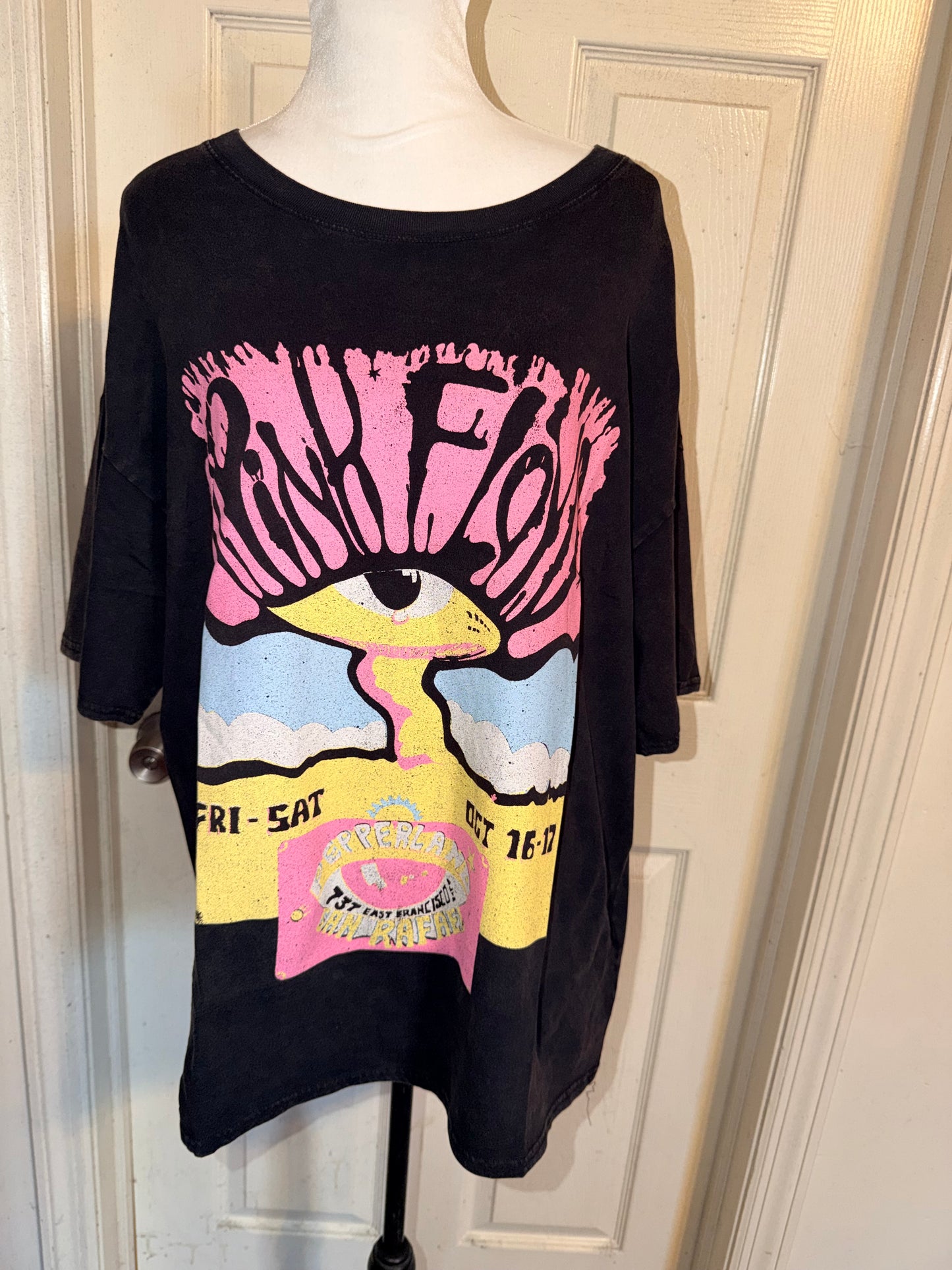 Pink Floyd Oversized Distressed Tee