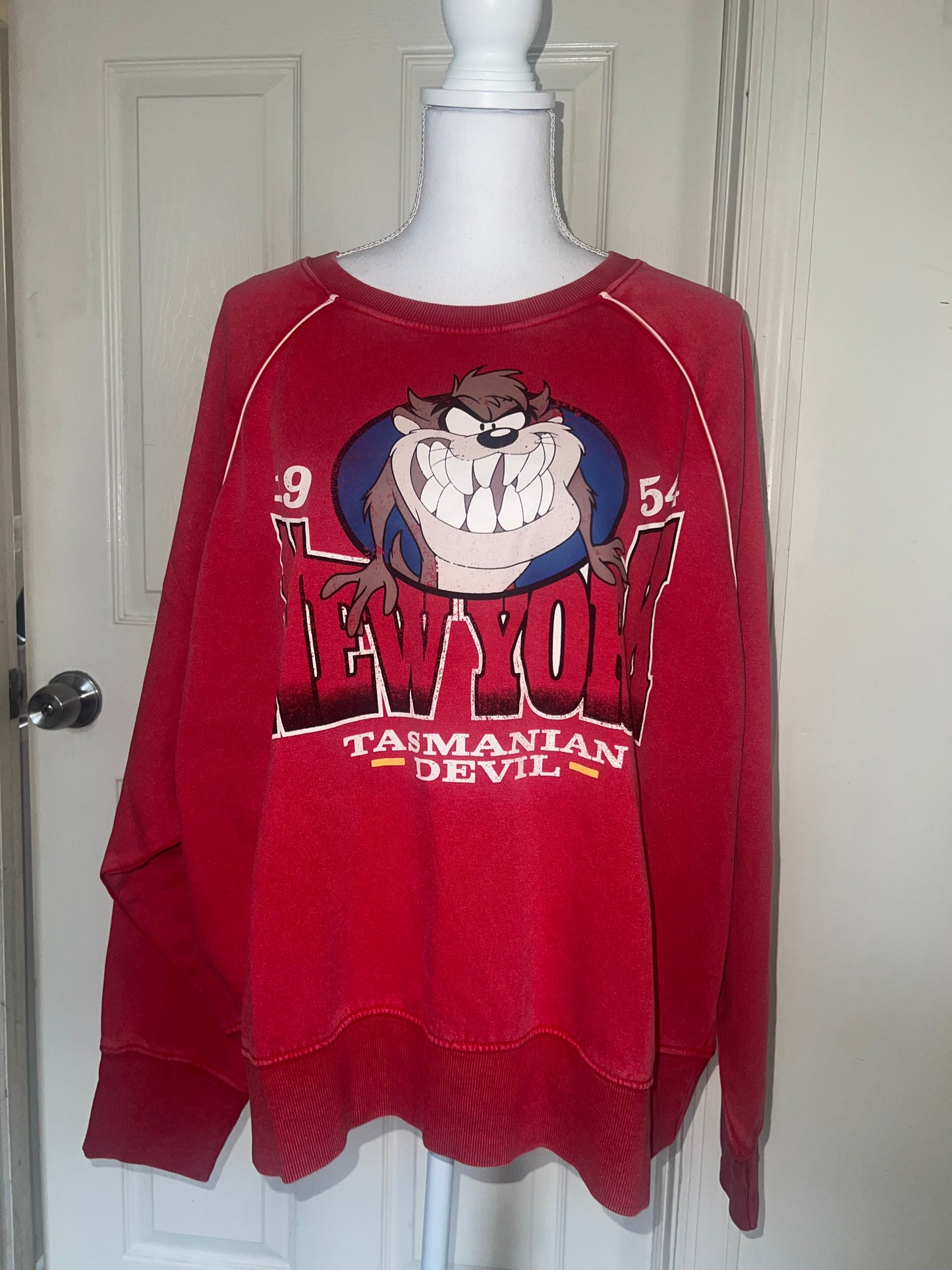 New York Looney Tunes Oversized Sweatshirt