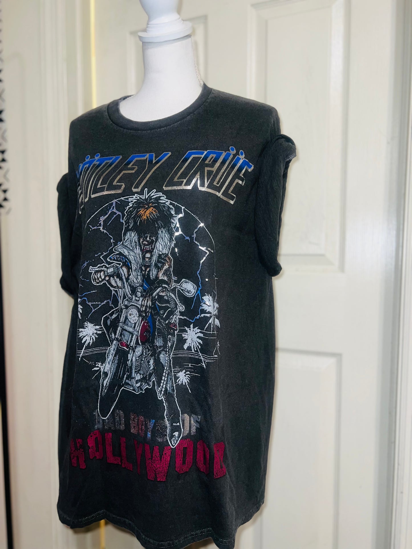 Motley Crue Oversized Distressed Tee