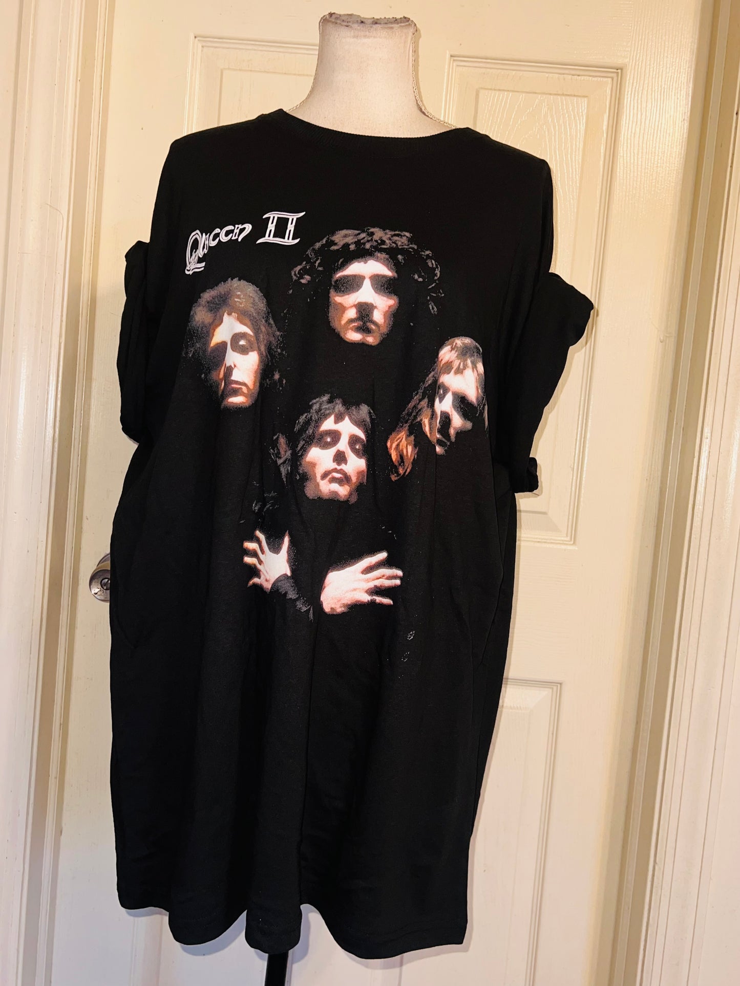 Queen Oversized Distressed Tee