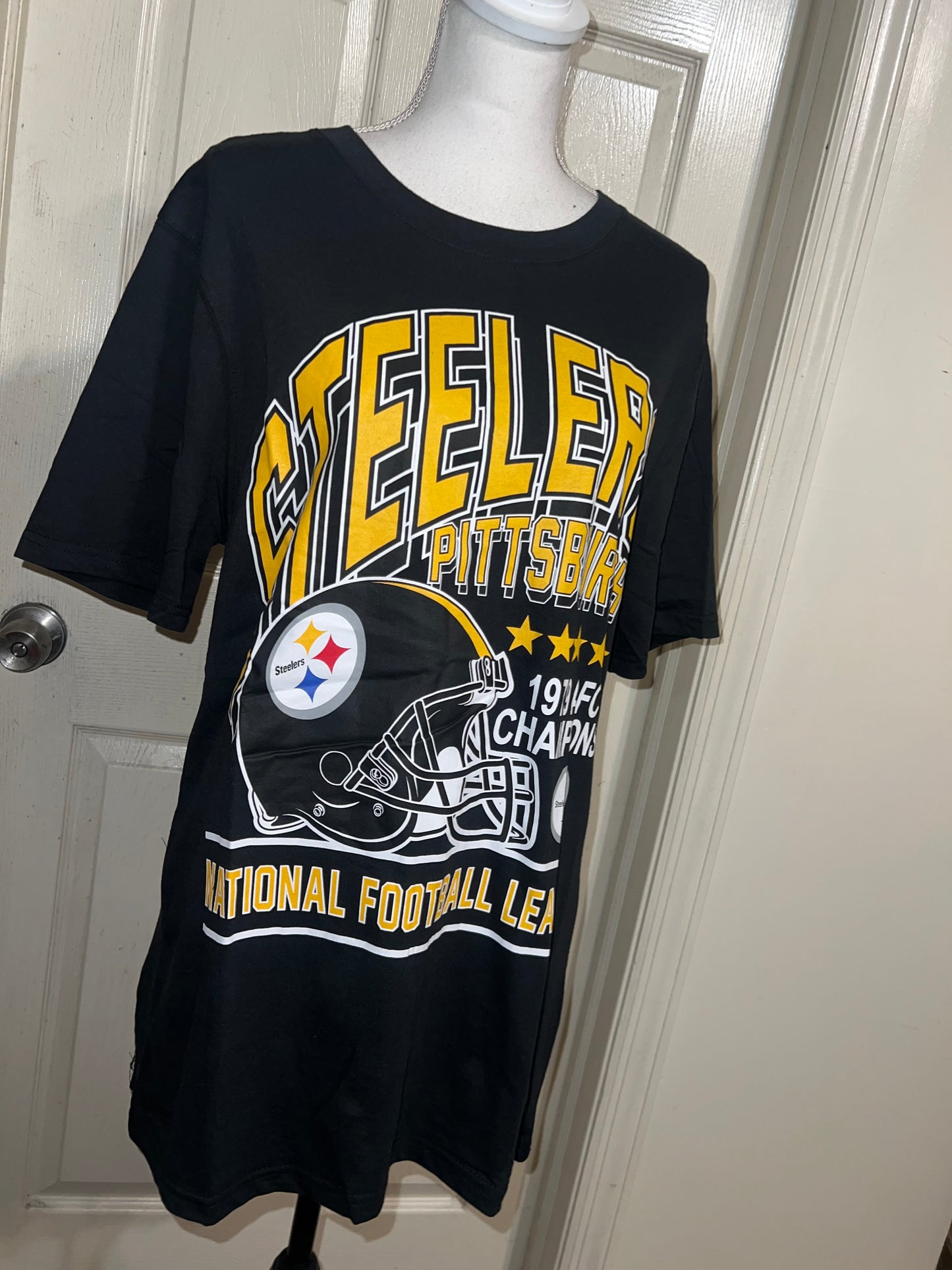 Pittsburgh Steelers Oversized Distressed Tee