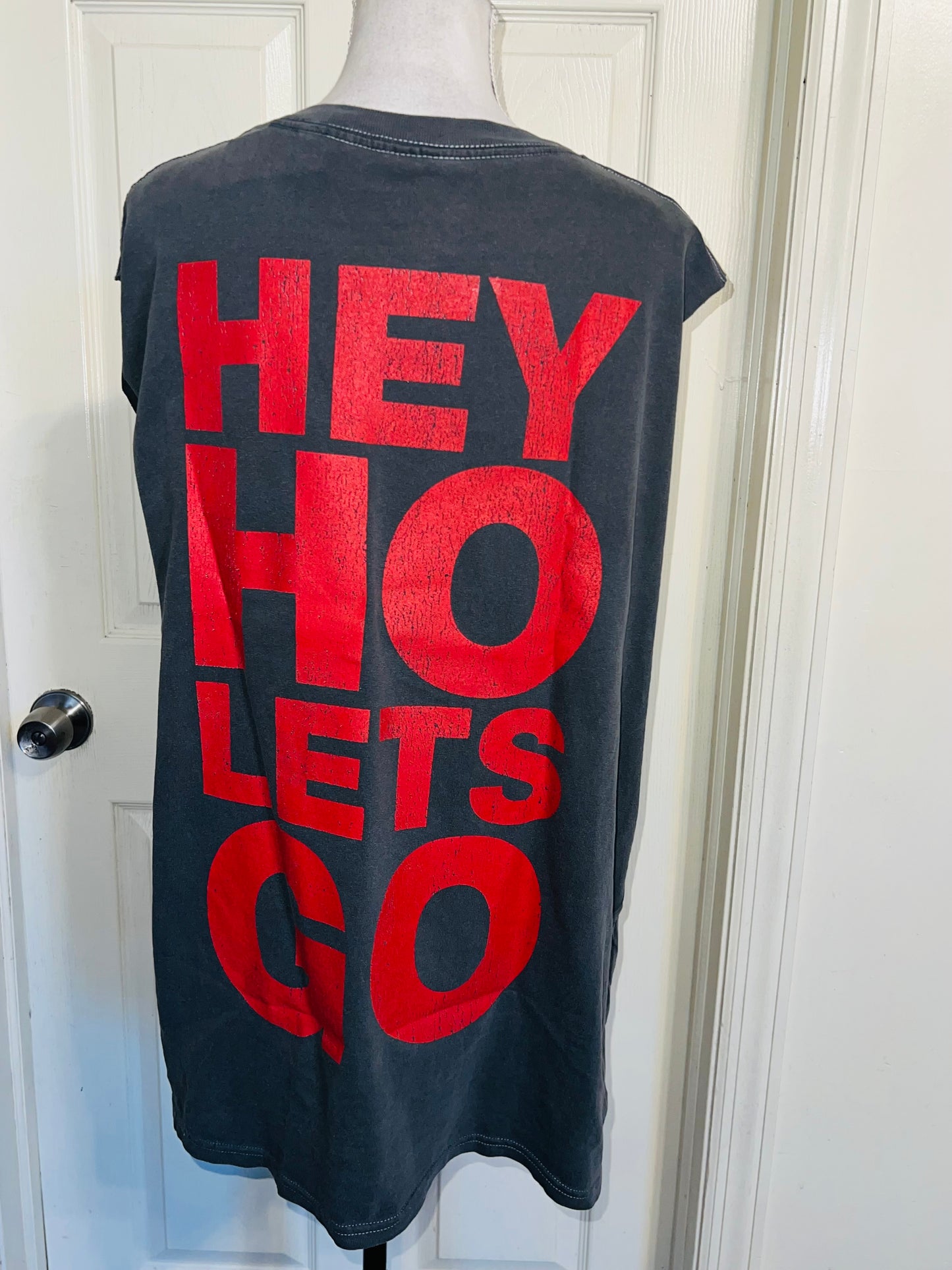 Ramones Oversized Double Oversized Distressed Tann