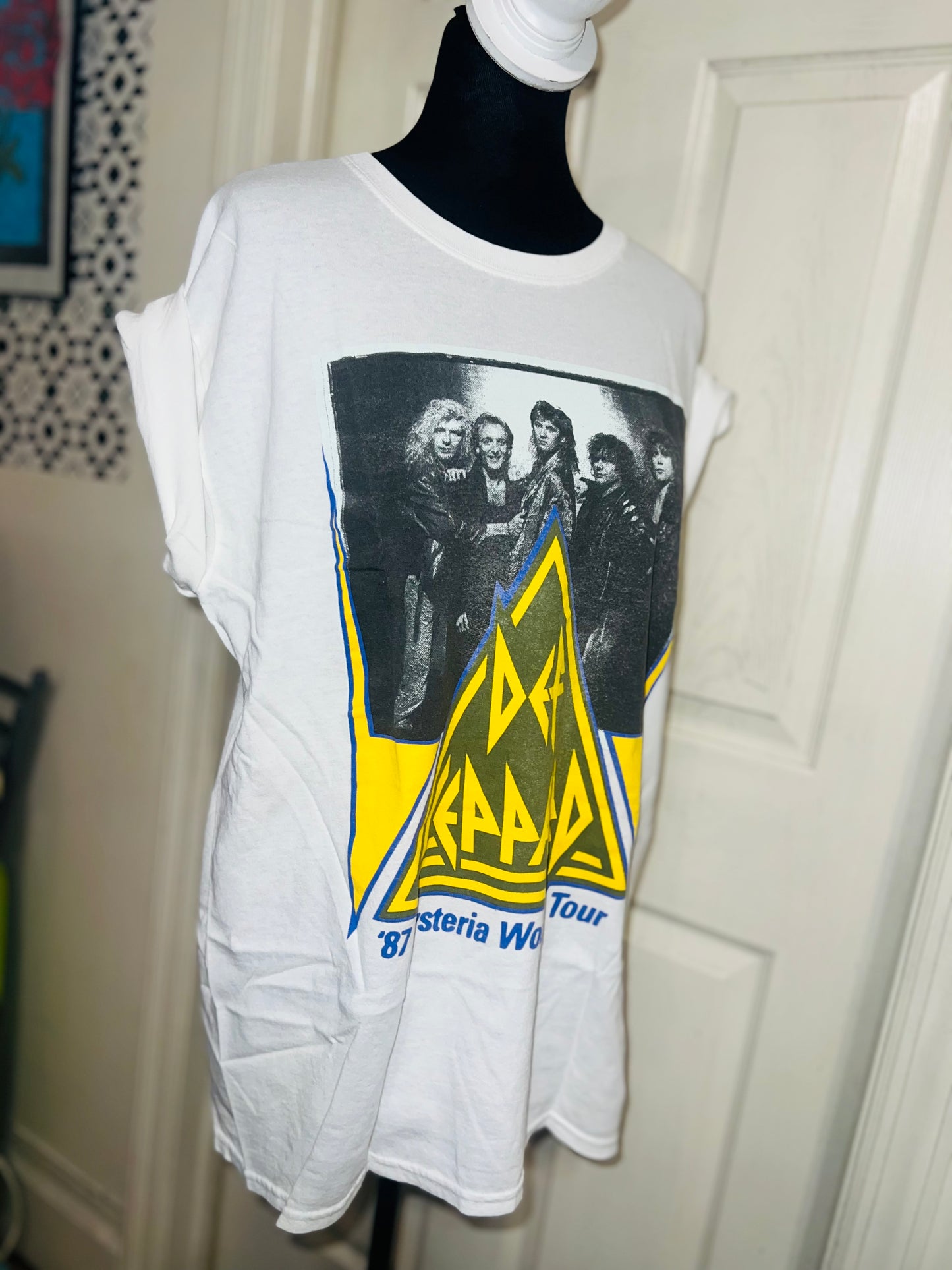 Def Leppard Oversized Distressed Tee
