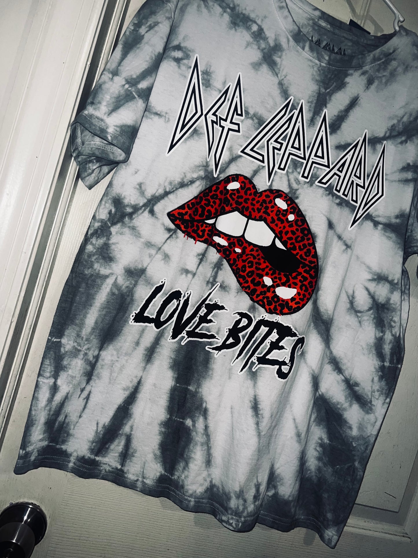 Def Leppard Love Bites Oversized Tee