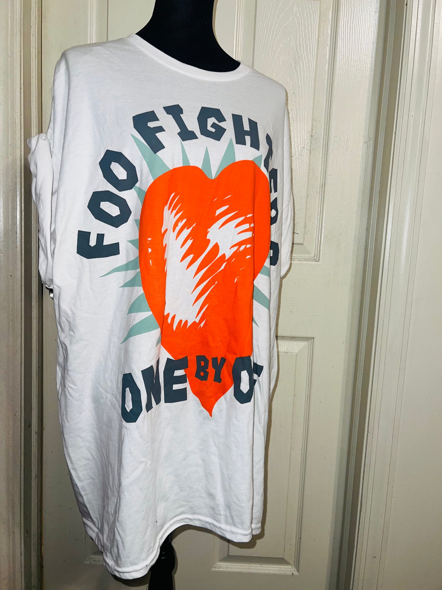 Foo Fighters Oversized Distressed Tee