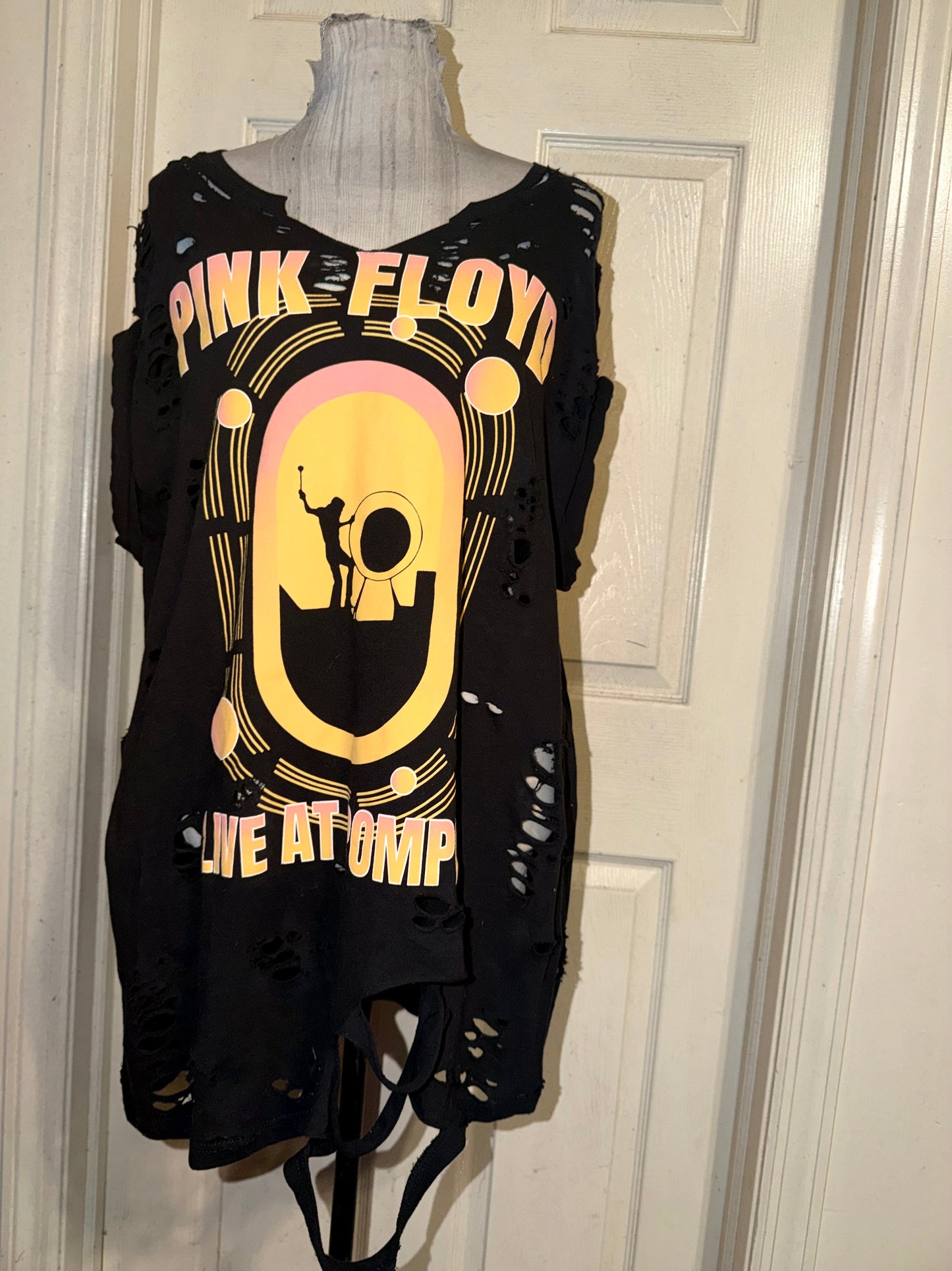 Pink Floyd Oversized Distressed Tee (as is)