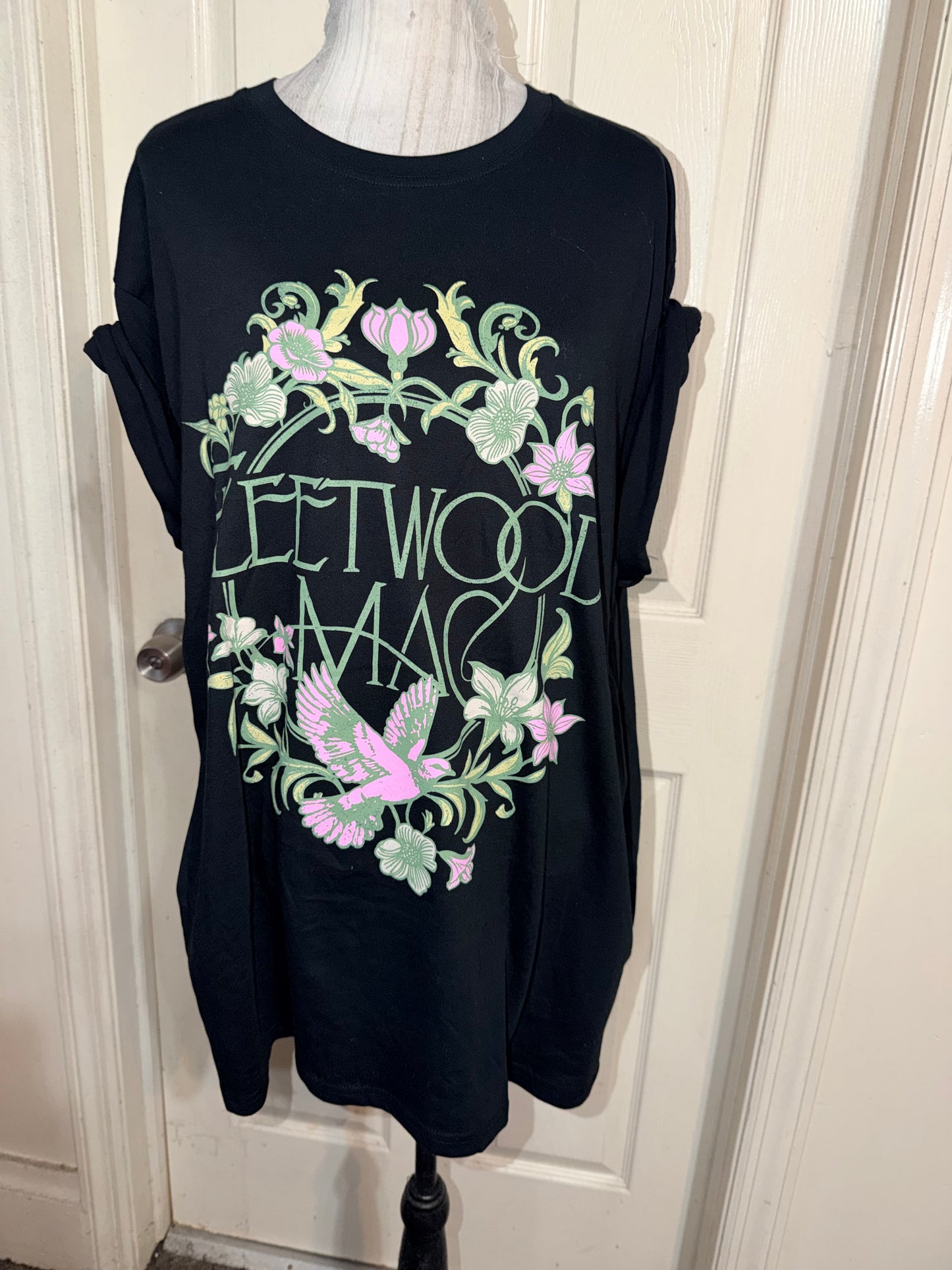 Fleetwood Mac Oversized Distressed Tee