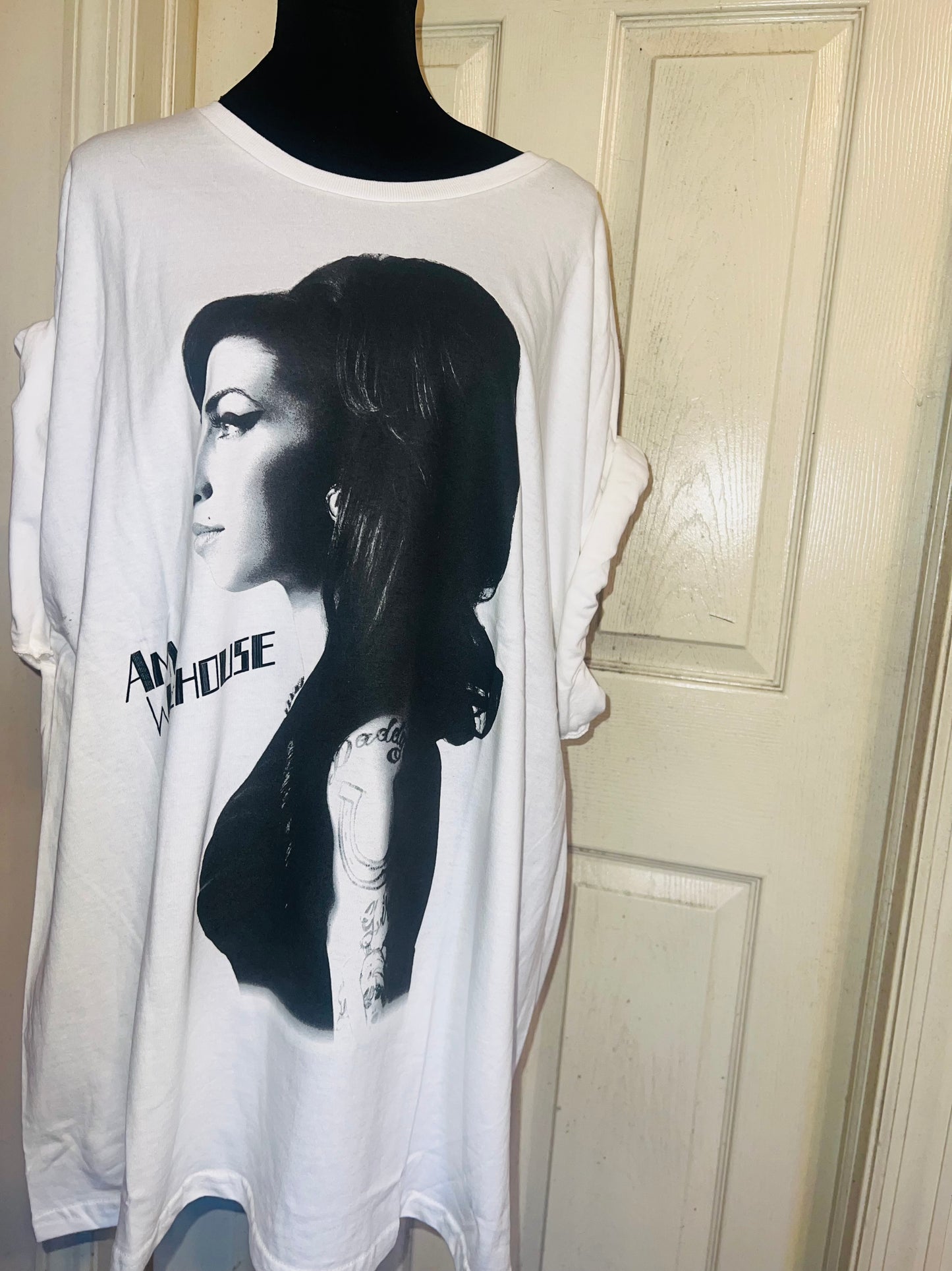 Amy Winehouse Oversized Distressed Tee