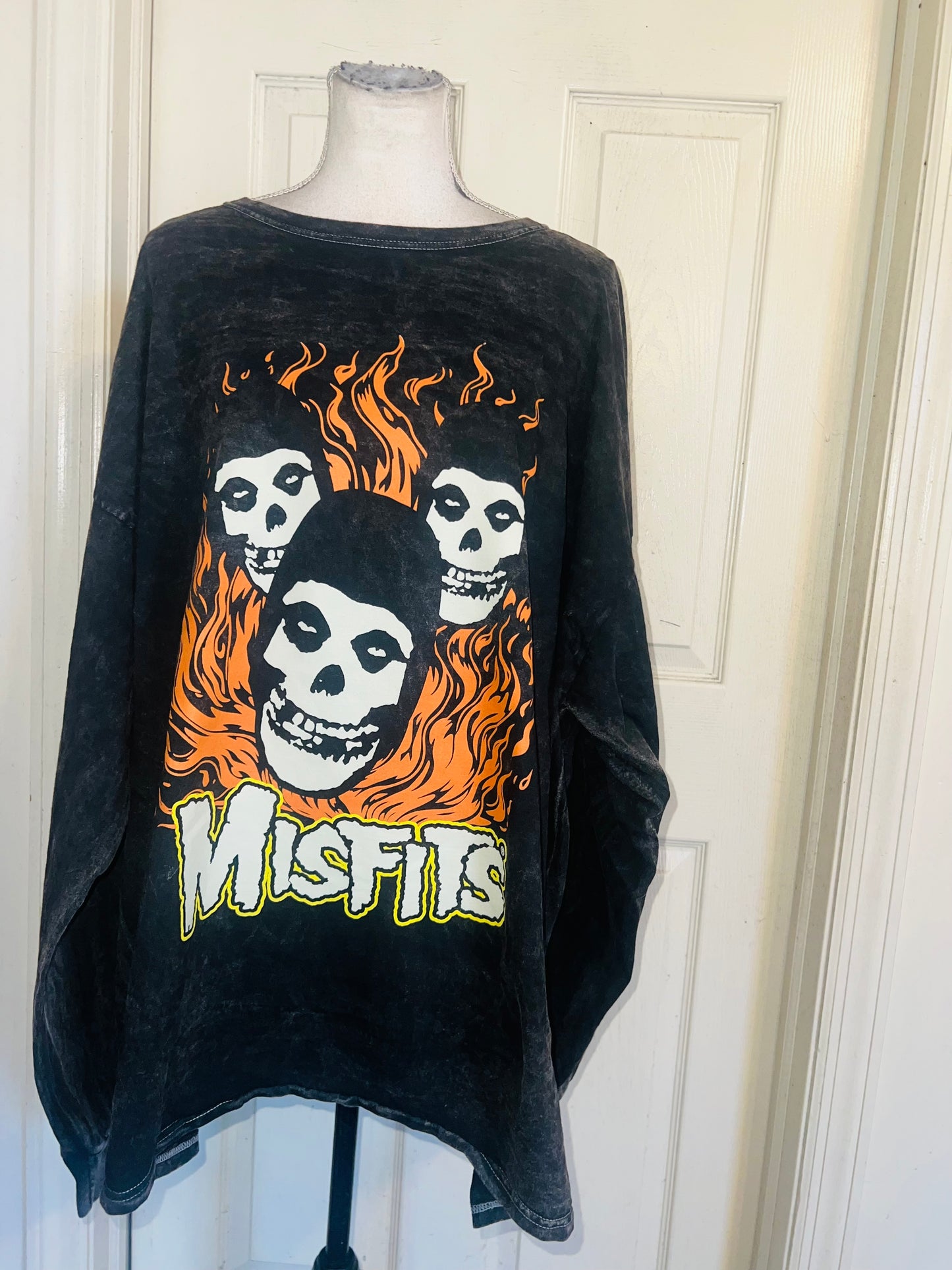 Misfits Oversized Distressed Long Sleeve Tee
