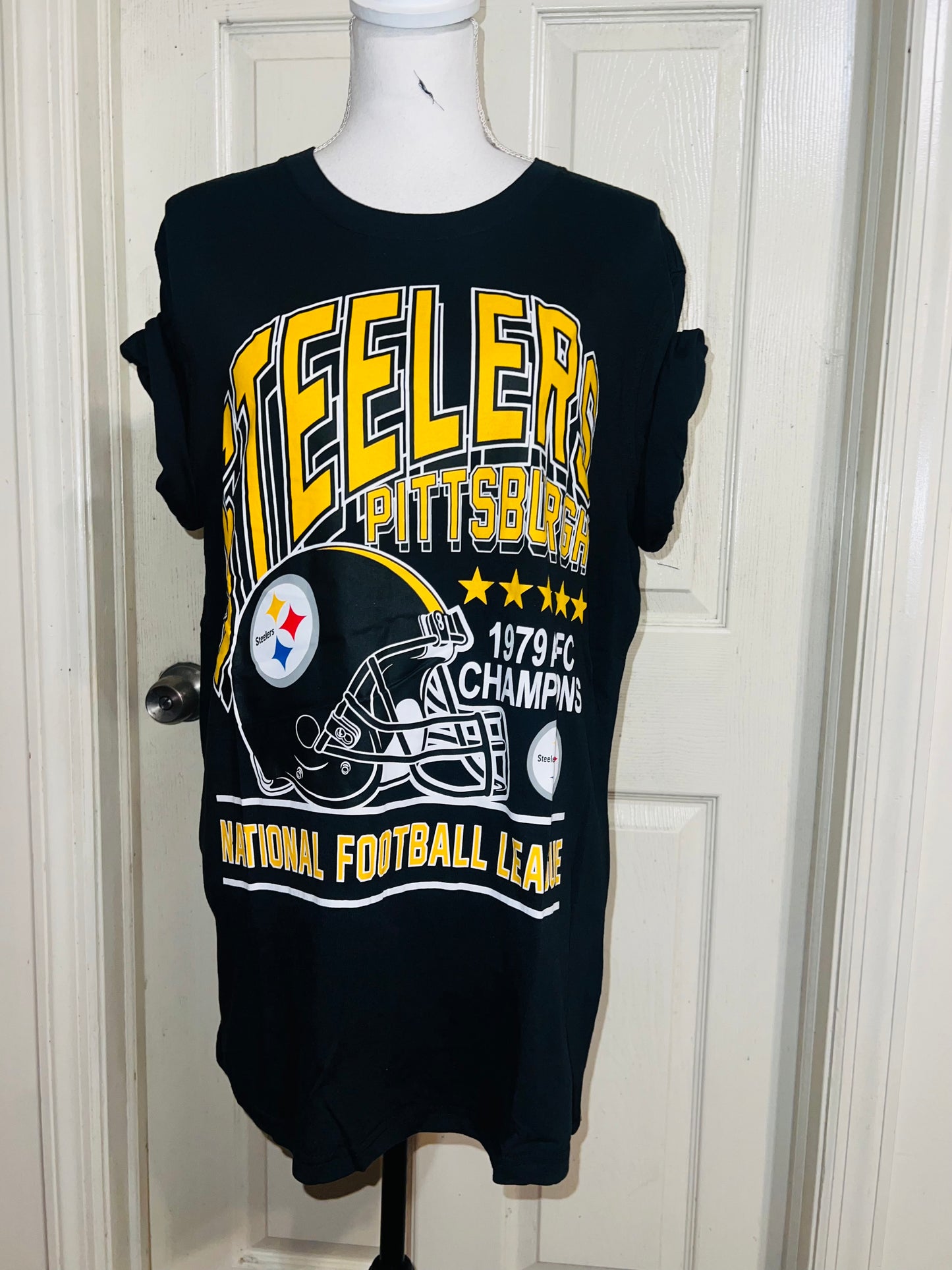 Pittsburgh Steelers Oversized Distressed Tee