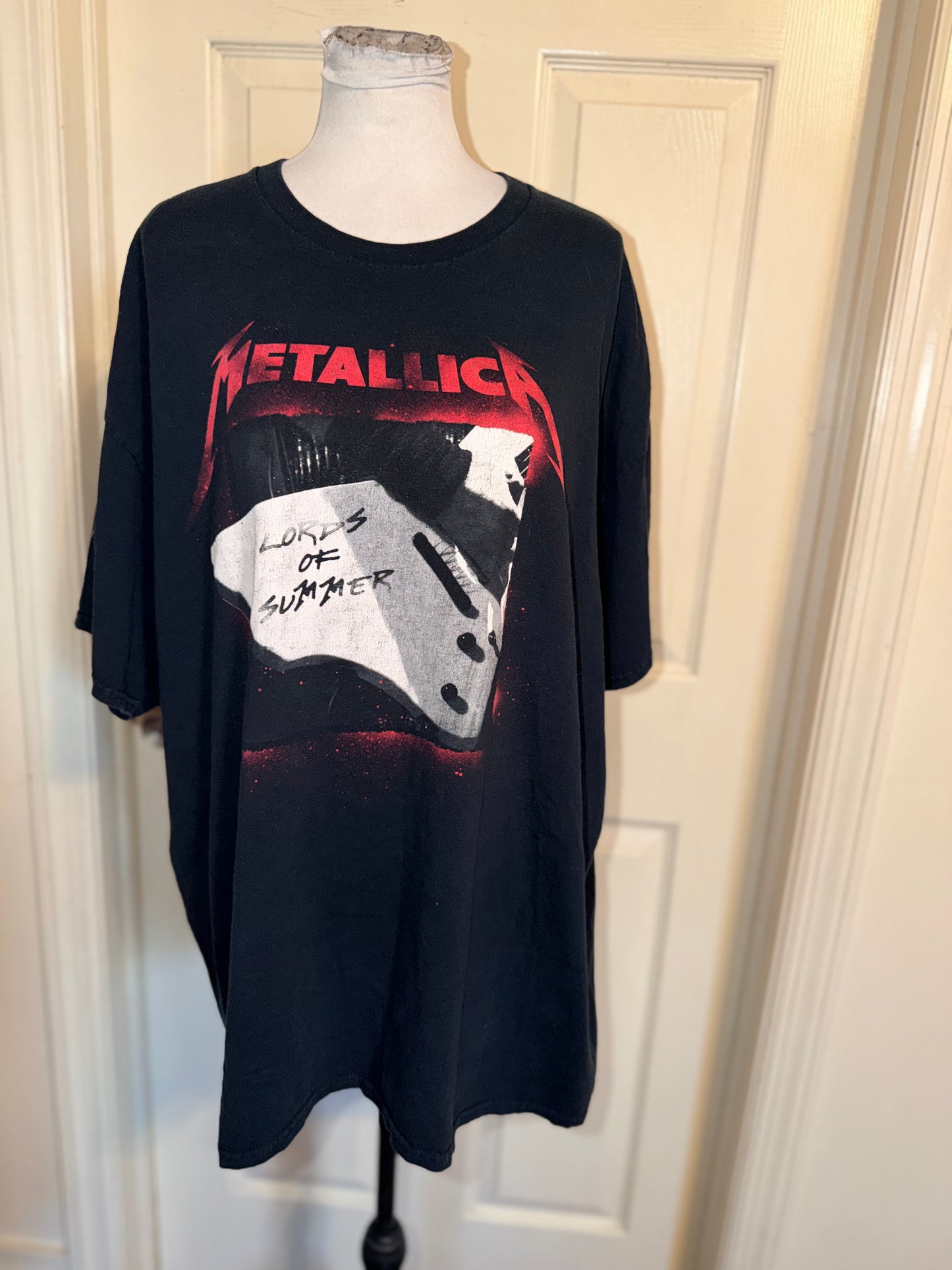 Metallica Oversized Distressed Tee