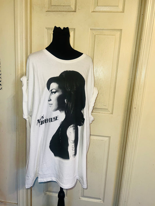 Amy Winehouse Oversized Distressed Tee